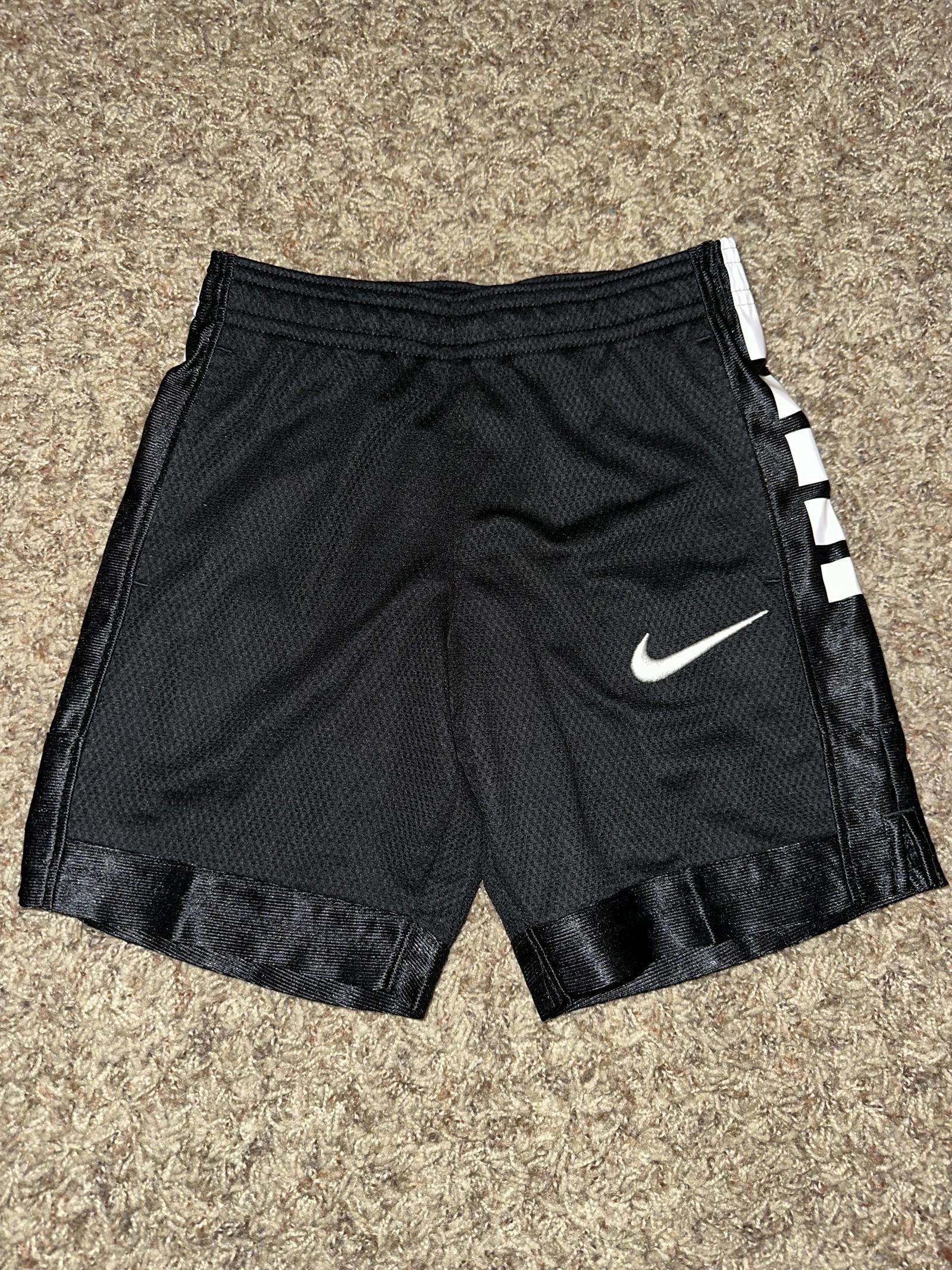Nike Nike Dri-Fit Big Kids (Boy’s) Elite Stripe Black/White Shorts Size US 26 / EU 42 - 1 Thumbnail