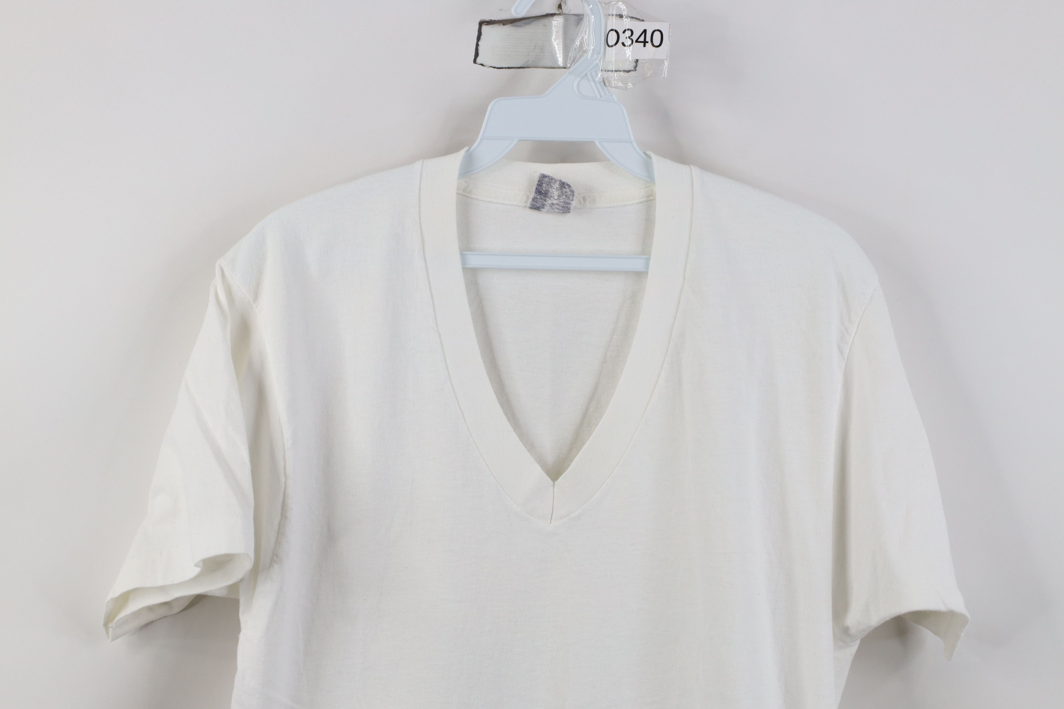 Vintage Vintage 80s 90s Streetwear Cotton V-Neck T-Shirt White USA Size US L / EU 52-54 / 3 - 2 Thumbnail