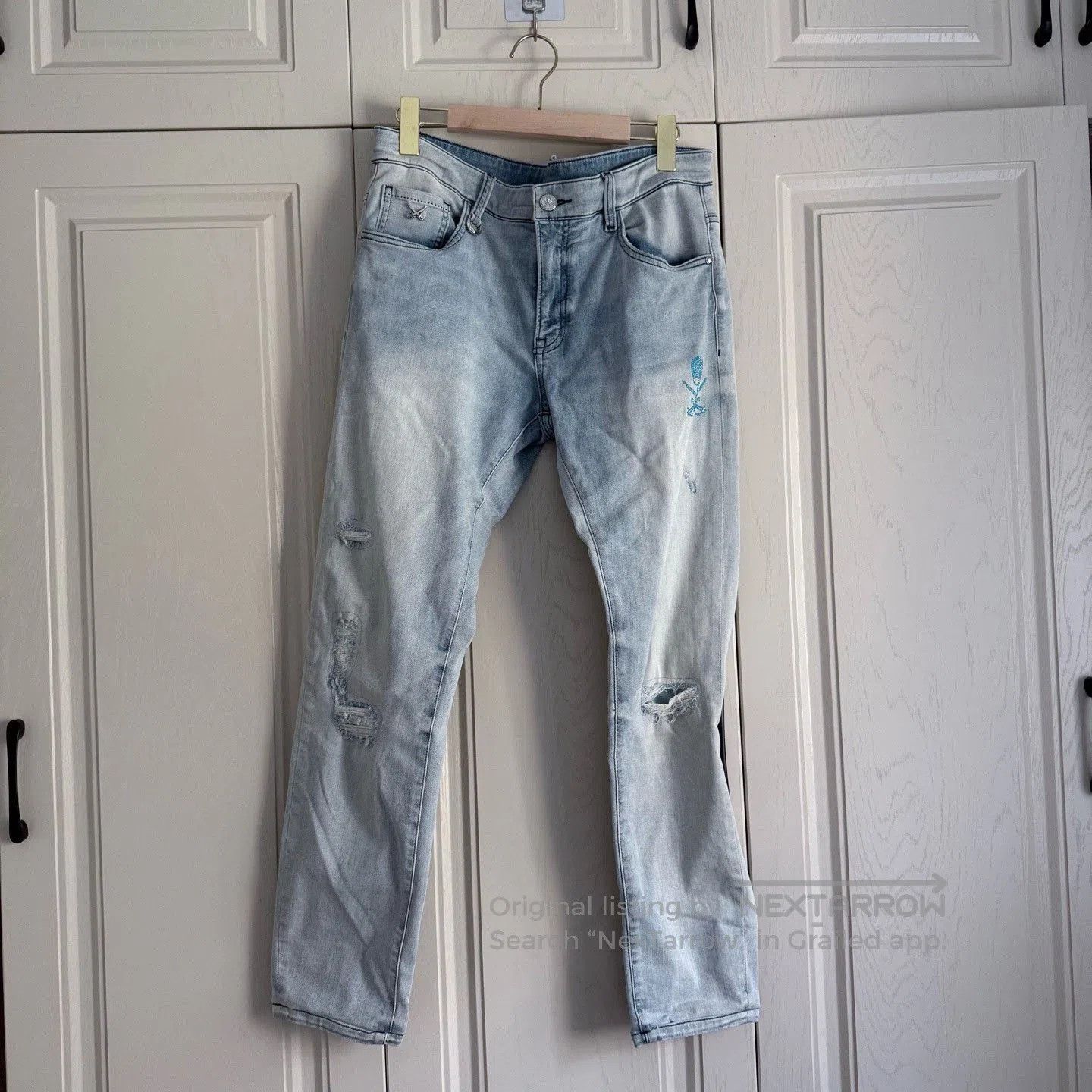 Other MMJ Jeans Skull Rhinestone Pockets. Size 33" - 1 Thumbnail