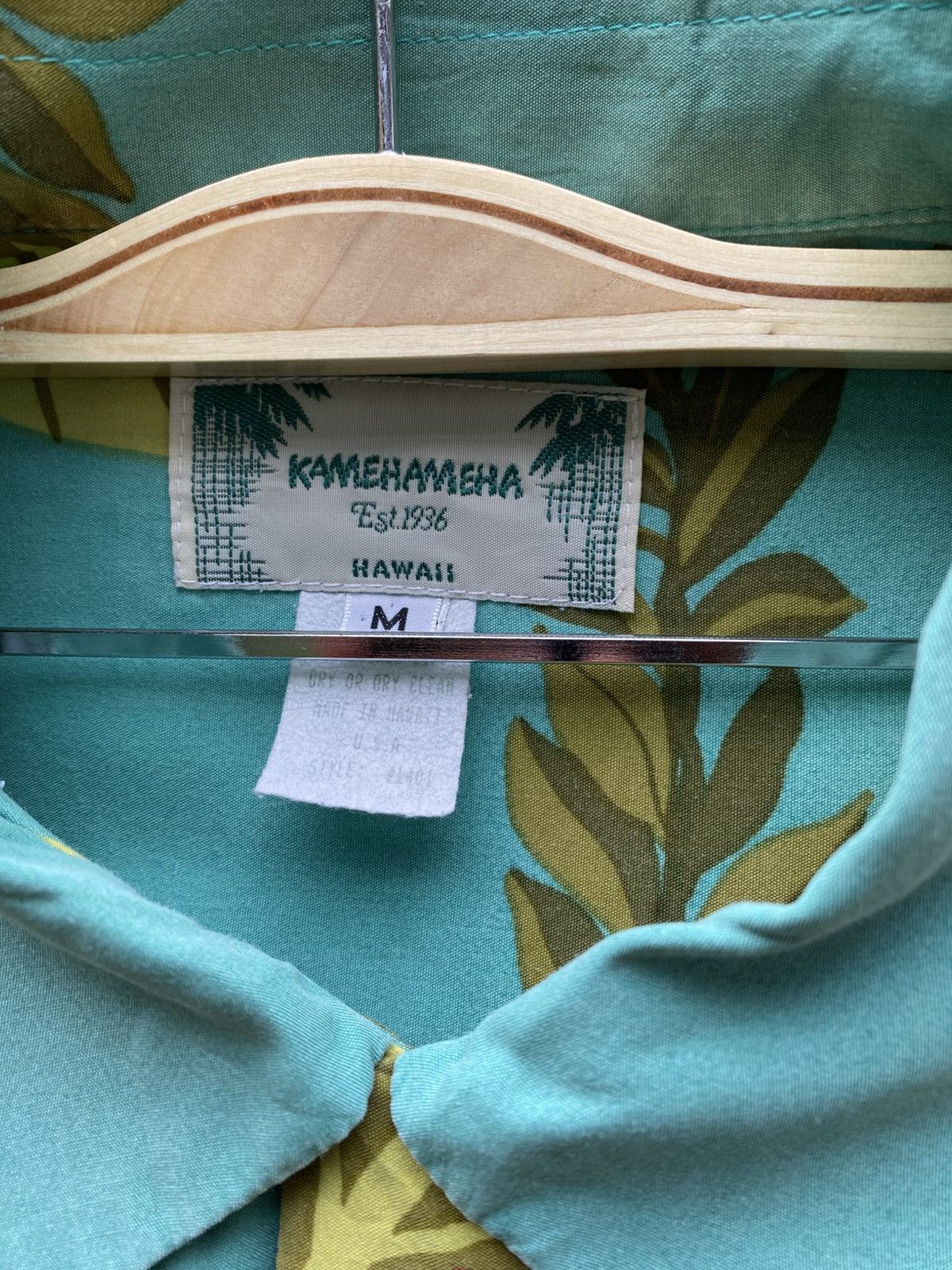 Toyo Enterprises × Vintage Vintage hawaii rayon suns surf toyo kamehameha USA Size US M / EU 48-50 / 2 - 2 Thumbnail