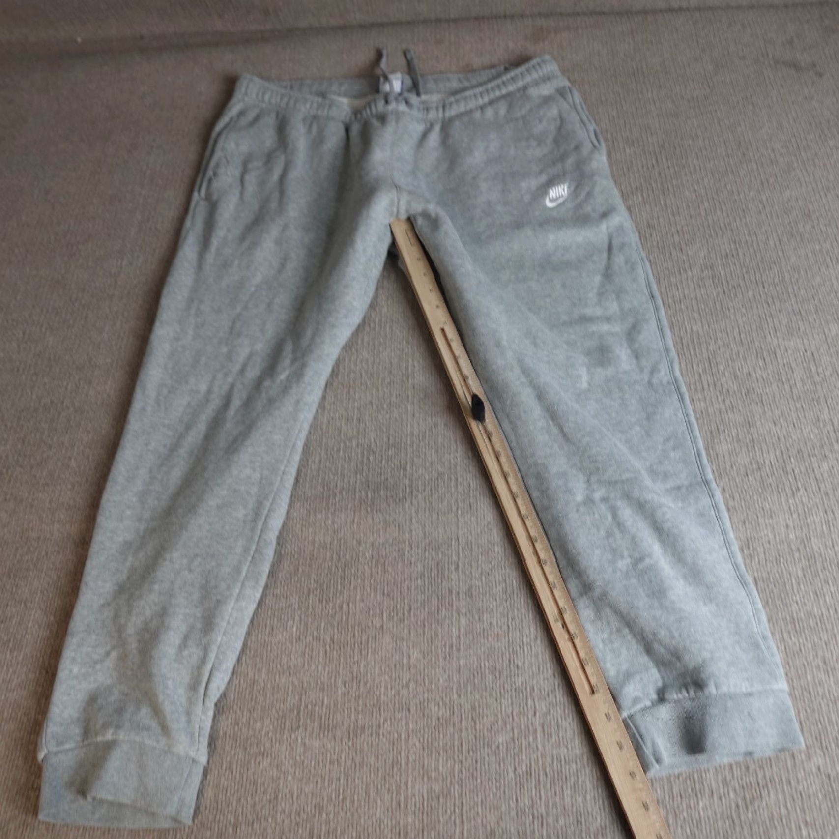 Nike Nike Mens Pants 2XL Gray Solid Pull Drawstring Jogger Fleece Club Pants 804408-063 Size US 39 - 2 Thumbnail