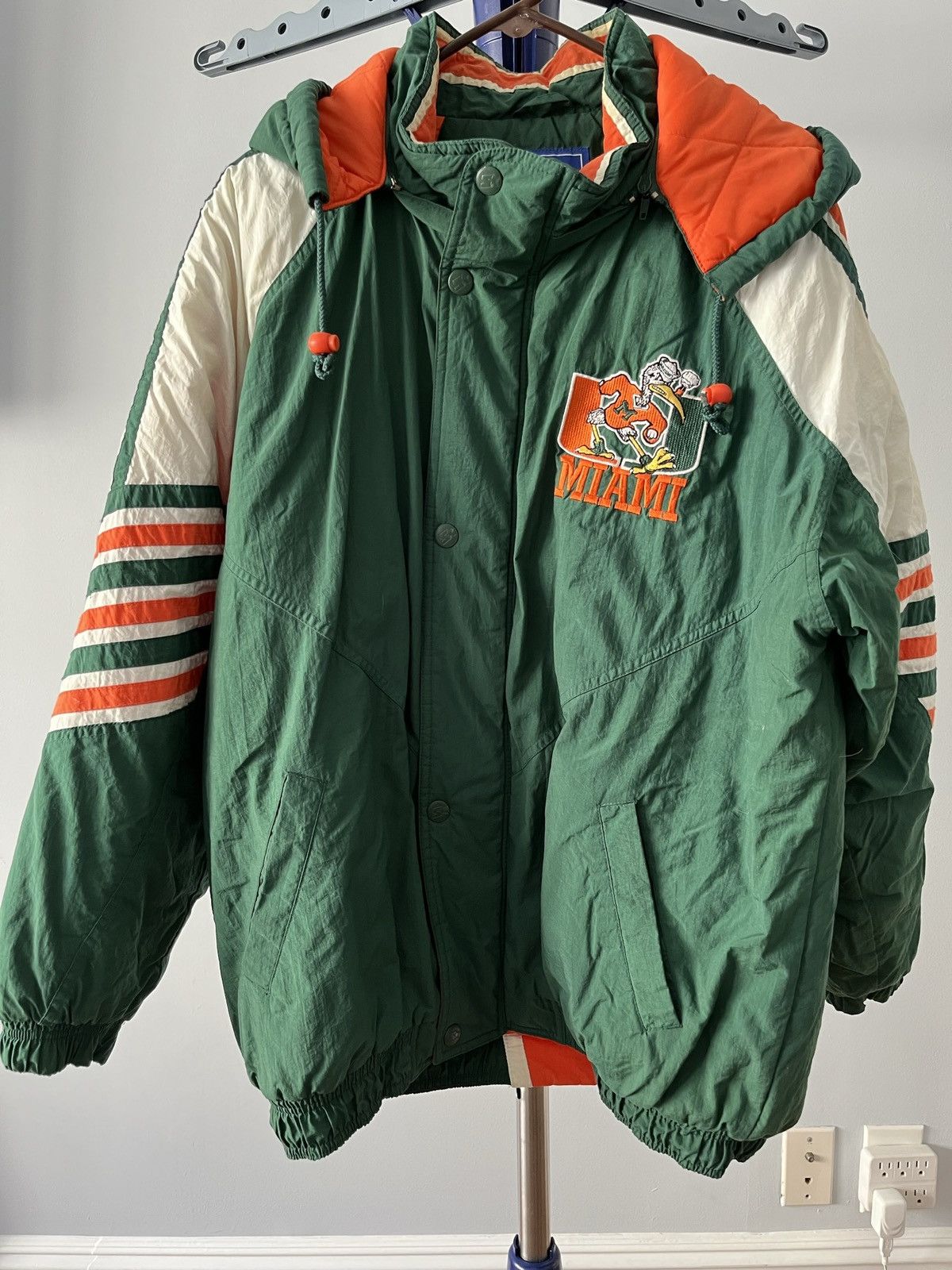 Starter VINTAGE Starter Miami Hurricanes Parka Jacket Size L Size US L / EU 52-54 / 3 - 2 Thumbnail