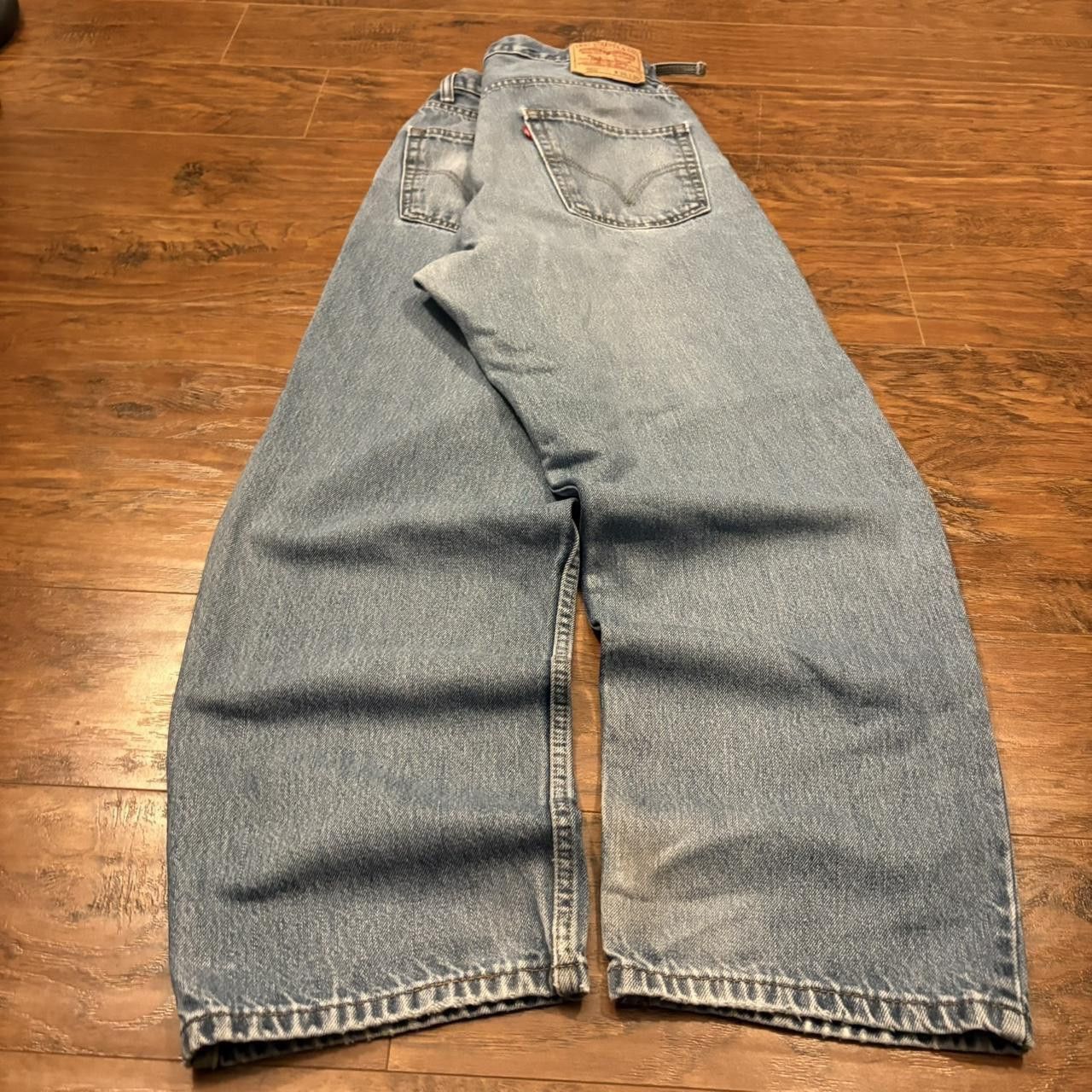 Levi's Crazy Vintage Y2K/2000s Baggy Levis Relaxed Fit Medium Wash Denim Jeans! Size US 36 / EU 52 - 4 Thumbnail