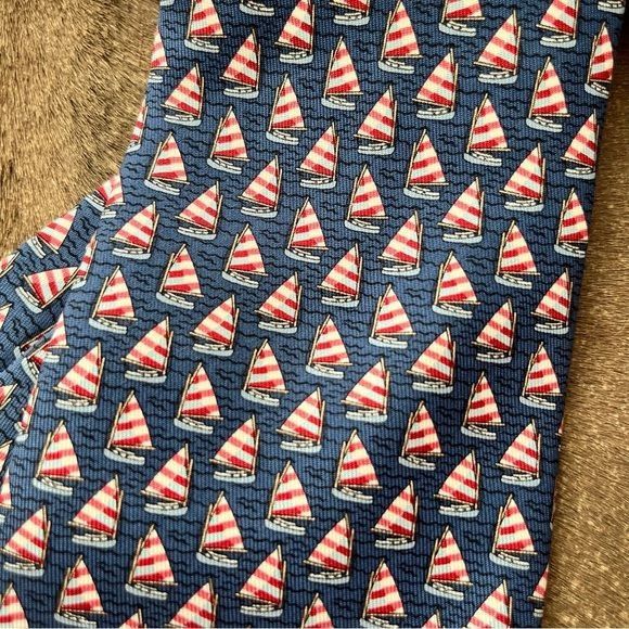 Vineyard Vines Vineyard Vines Silk American Flag Catboat Sailboat Patriotic Size ONE SIZE - 5 Thumbnail