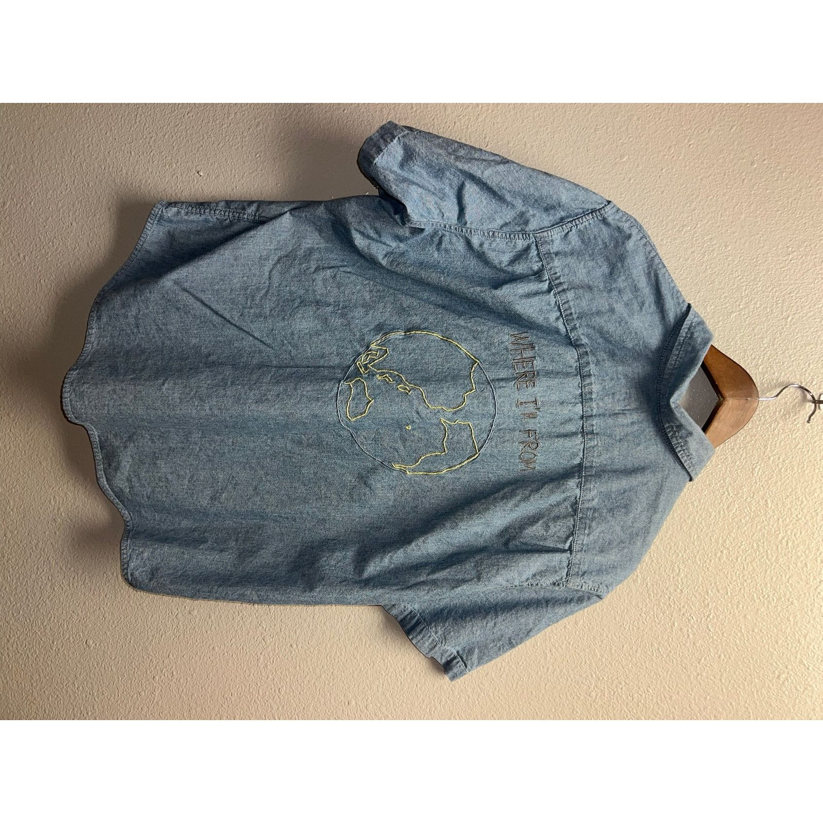 Levi's Levi's Llama Button Shirt Chambray Where I'm From Tee XL Size US XL / EU 56 / 4 - 7 Thumbnail