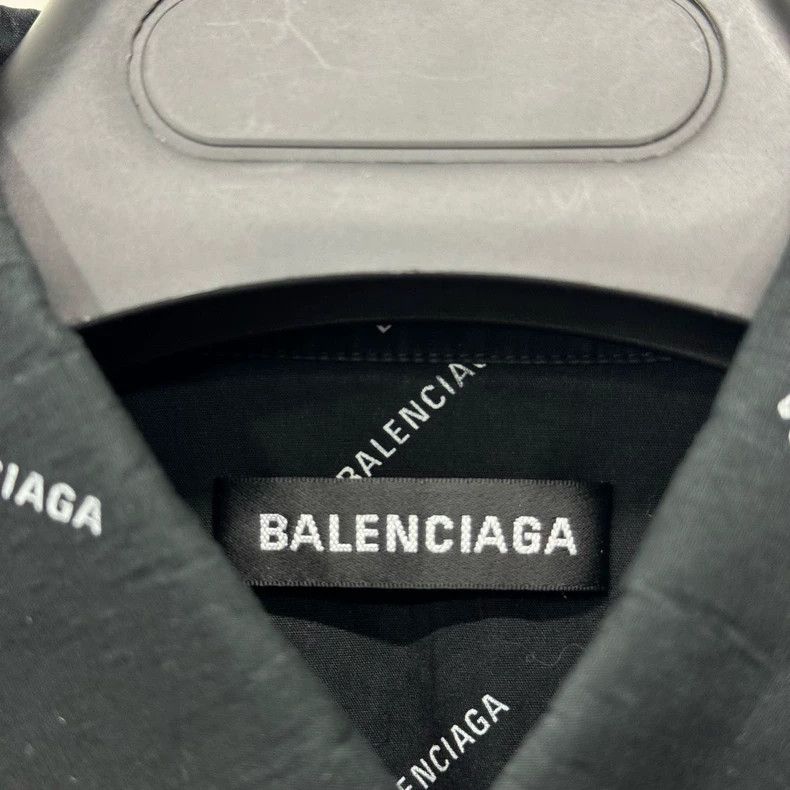 Balenciaga Balenciaga size 39 Bullet screen short sleeve shirt Size US S / EU 44-46 / 1 - 4 Thumbnail