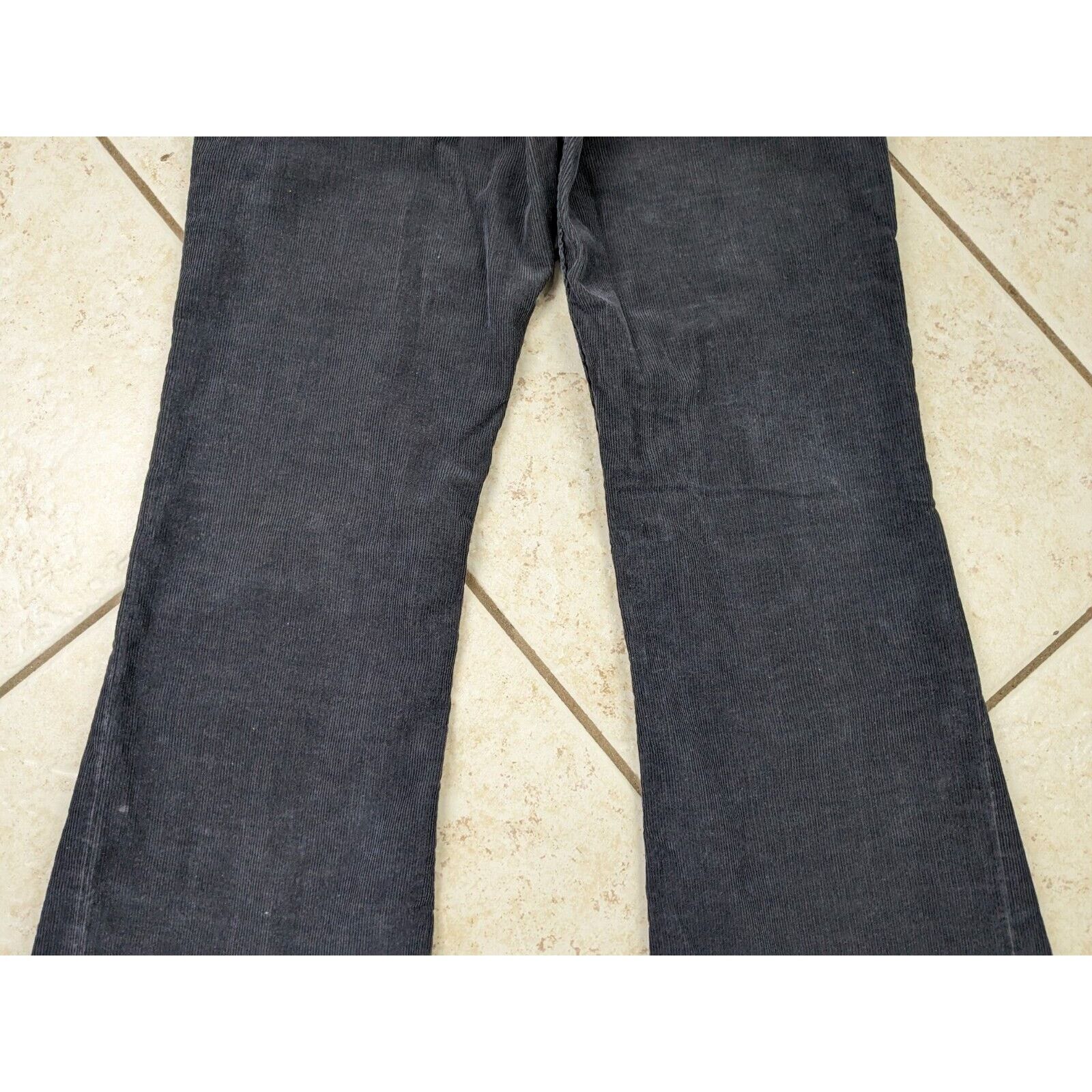 Levi's Vtg Levi's 609 Corduroy Flare Bell Bottom Pants White Tab Size US 31 - 19 Thumbnail