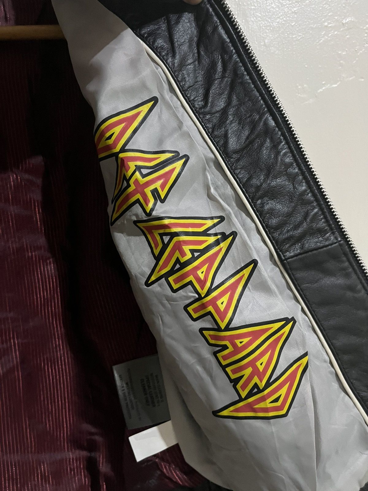 Wilsons Leather Wilson Leather Def Leppard Leather Jacket Size M / US 6-8 / IT 42-44 - 9 Thumbnail