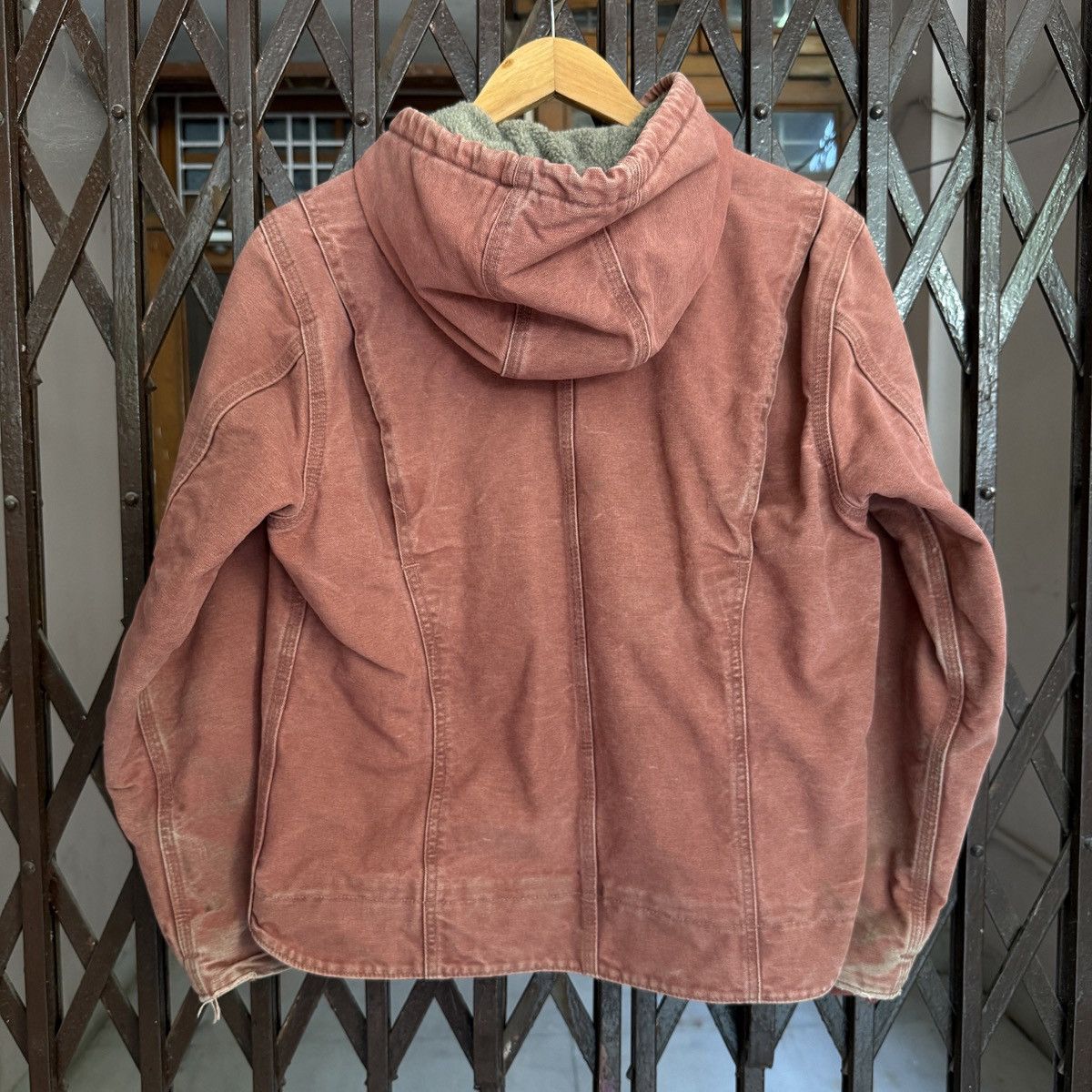 Carhartt Vintage Carhartt Hooded Active Pink Jacket WJ141 VRS Size US S / EU 44-46 / 1 - 2 Thumbnail