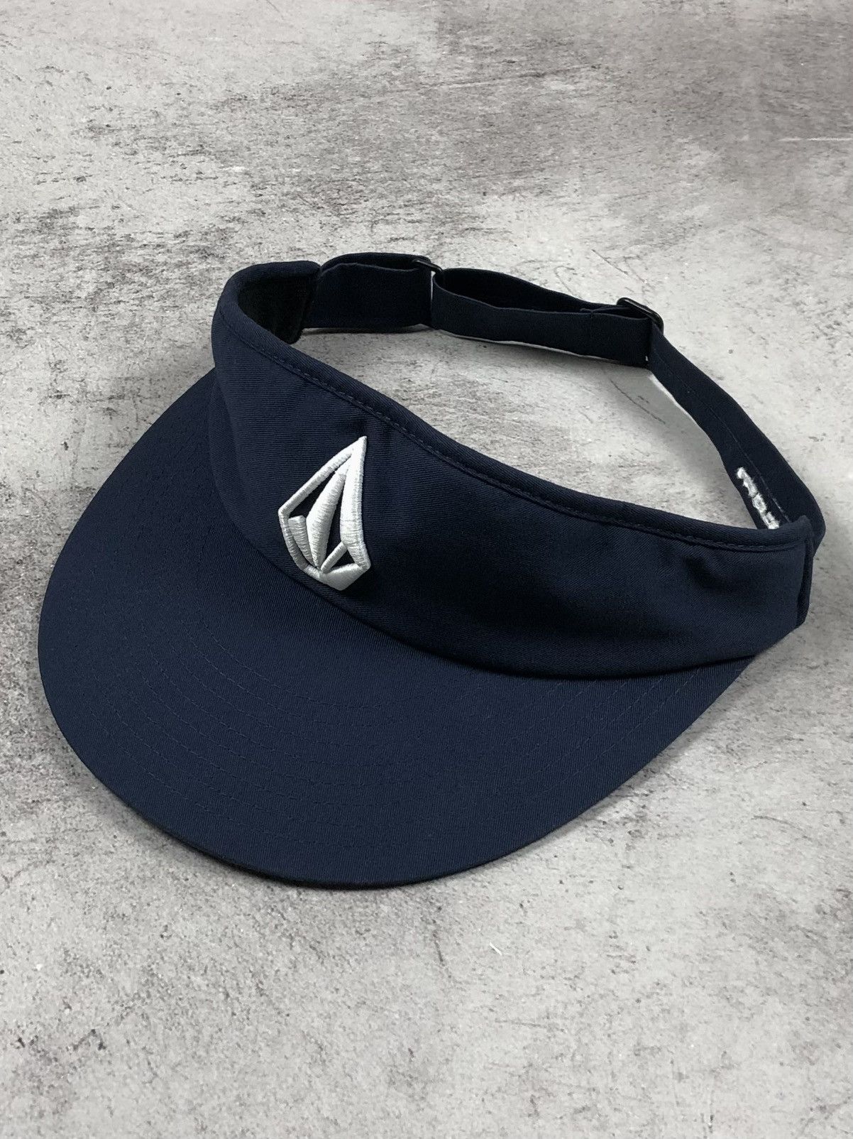 Volcom Y2K Vintage Volcom Genuine 3D Stone Logo Sun Visor Skate Cap Size ONE SIZE - 1 Thumbnail