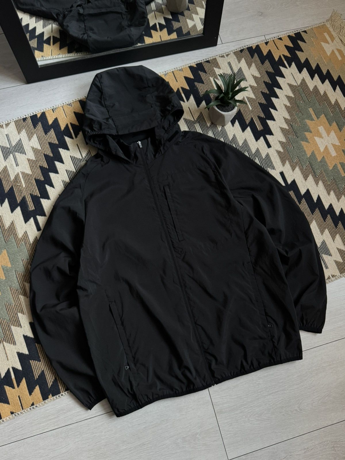 Uniqlo Uniqlo Nylon Jacket Size US XL / EU 56 / 4 - 2 Thumbnail