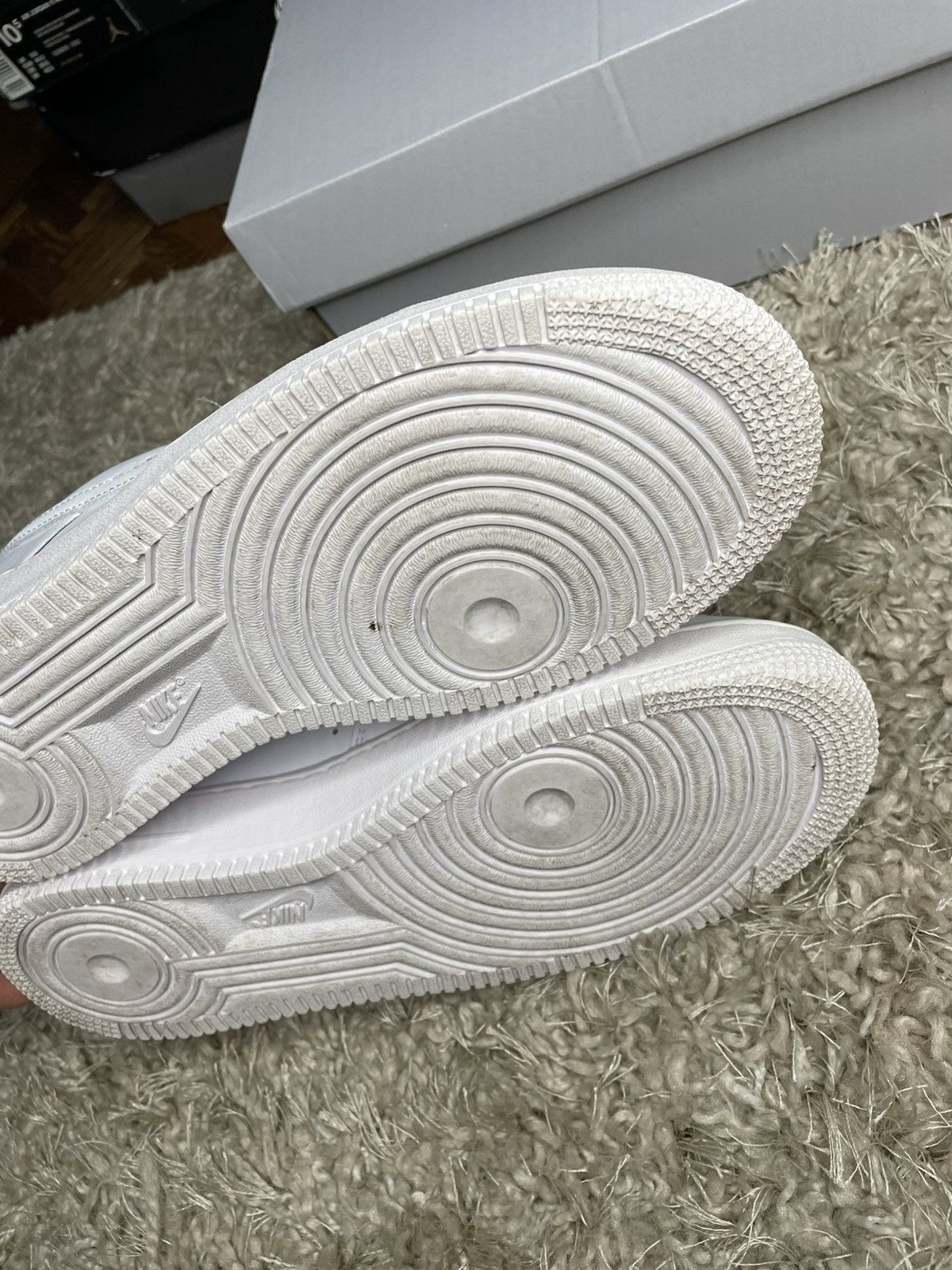 Nike Air Force 1 Triple White Size US 8.5 / EU 41-42 - 11 Thumbnail