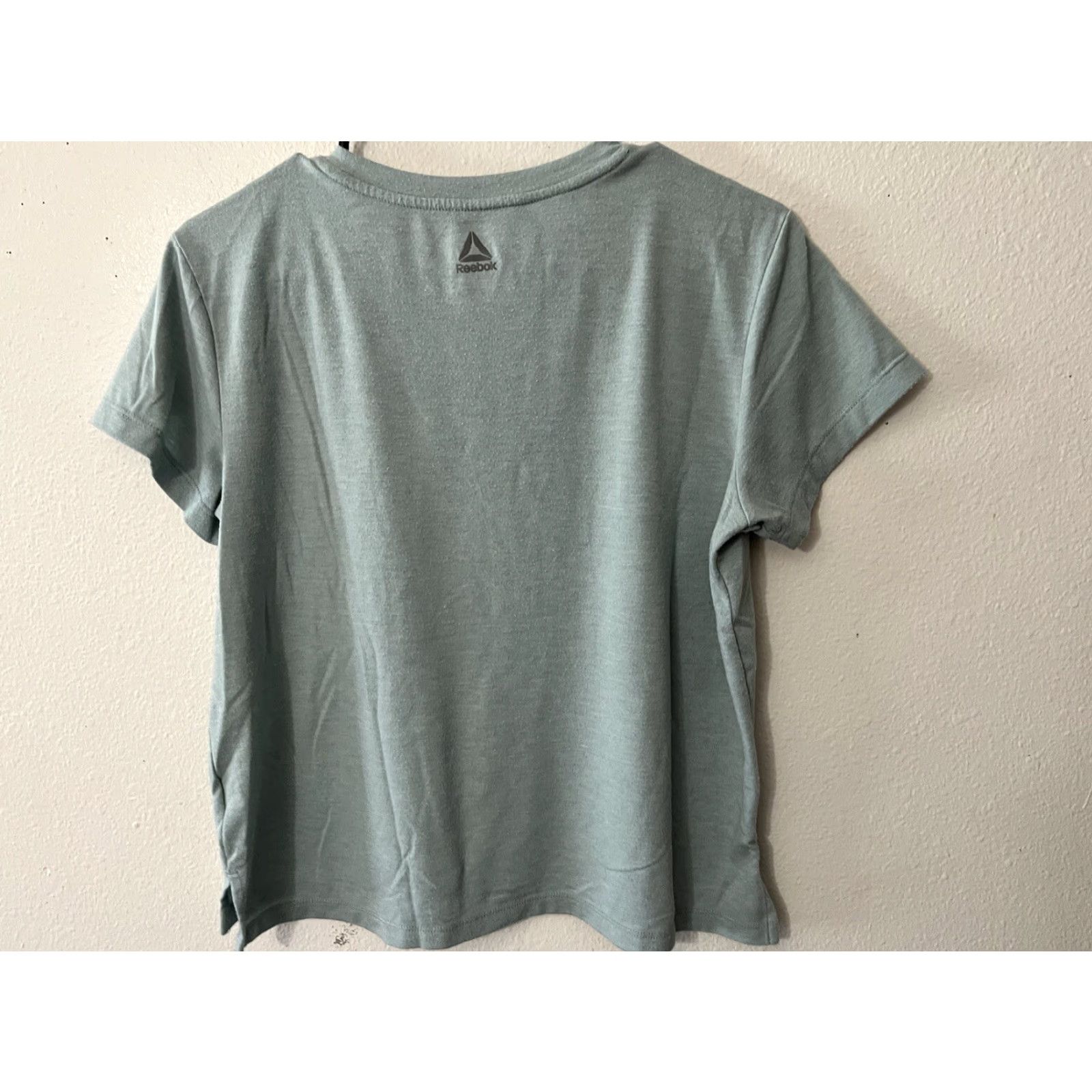 Reebok VINTAGE Reebok T-Shirt Essential Shirt Small Green 1990s Logo Embroidered Mens Size S / US 4 / IT 40 - 4 Thumbnail