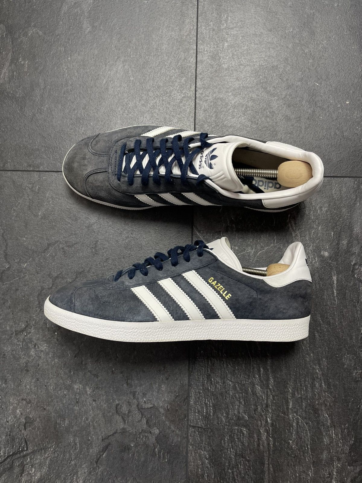 Adidas × Streetwear × Vintage Vintage adidas gazelle rare low top sneakers Size US 10 / EU 43 - 8 Thumbnail