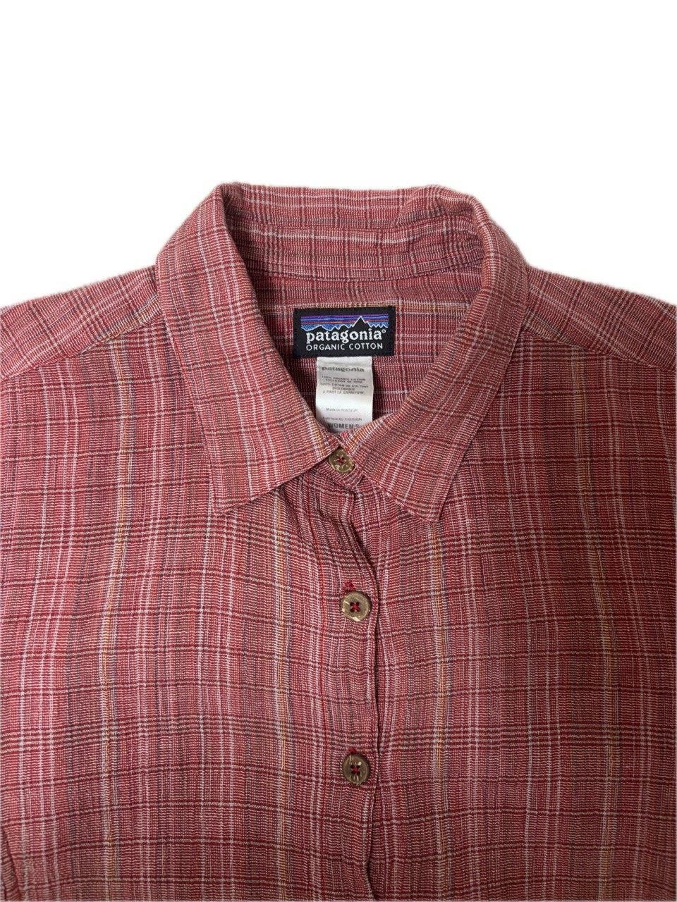 Patagonia Patagonia Women's Short Sleeve Organic Blend Shirt, 10, Red Size L / US 10 / IT 46 - 15 Thumbnail
