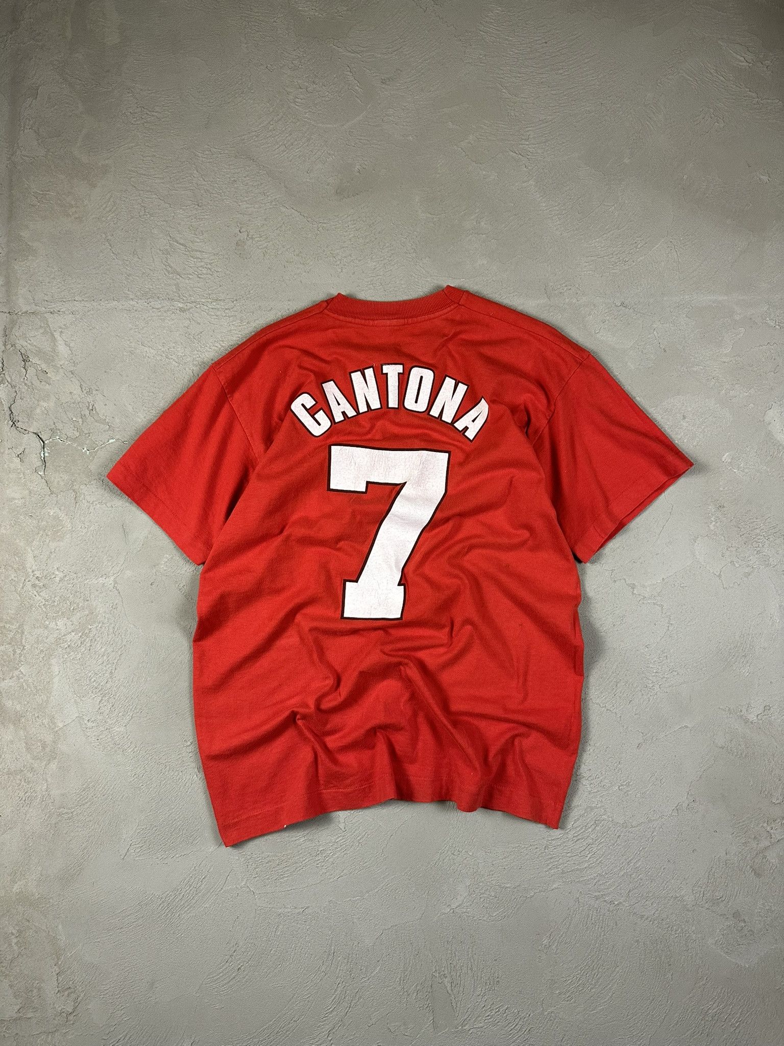 Vintage 90s Vintage Eric Cantona Manchester United Soccer T-shirt Size US L / EU 52-54 / 3 - 2 Thumbnail