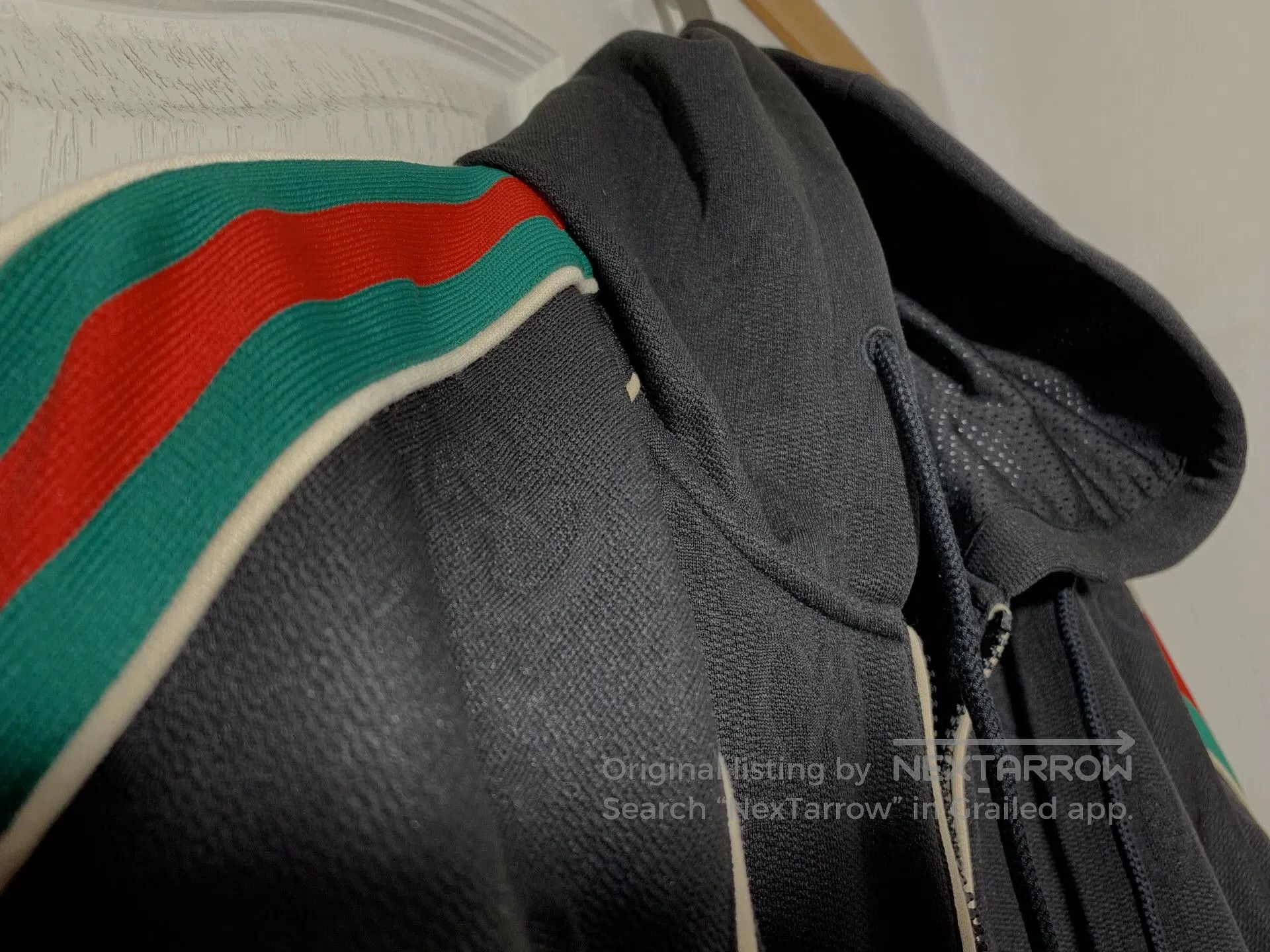 Gucci Gucci Men's Classic Hooded Jacket. Size US S / EU 44-46 / 1 - 4 Thumbnail