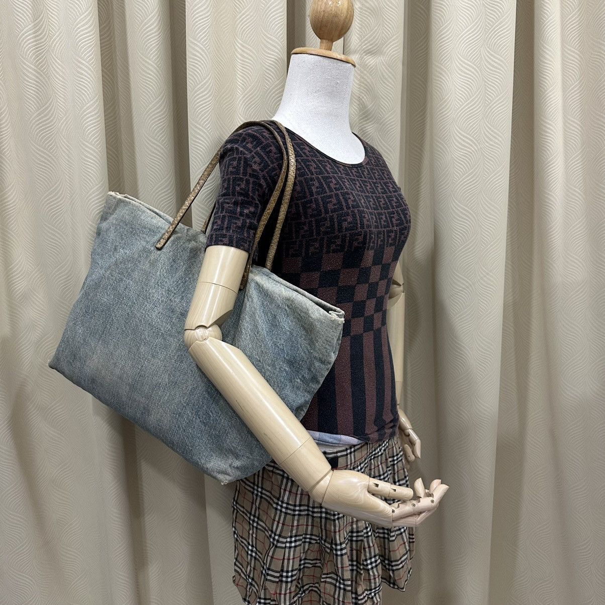 Fendi ‼️LASTDROP‼️ FENDI EMBROIDERED DENIM TOTE BAG Size ONE SIZE - 1 Thumbnail