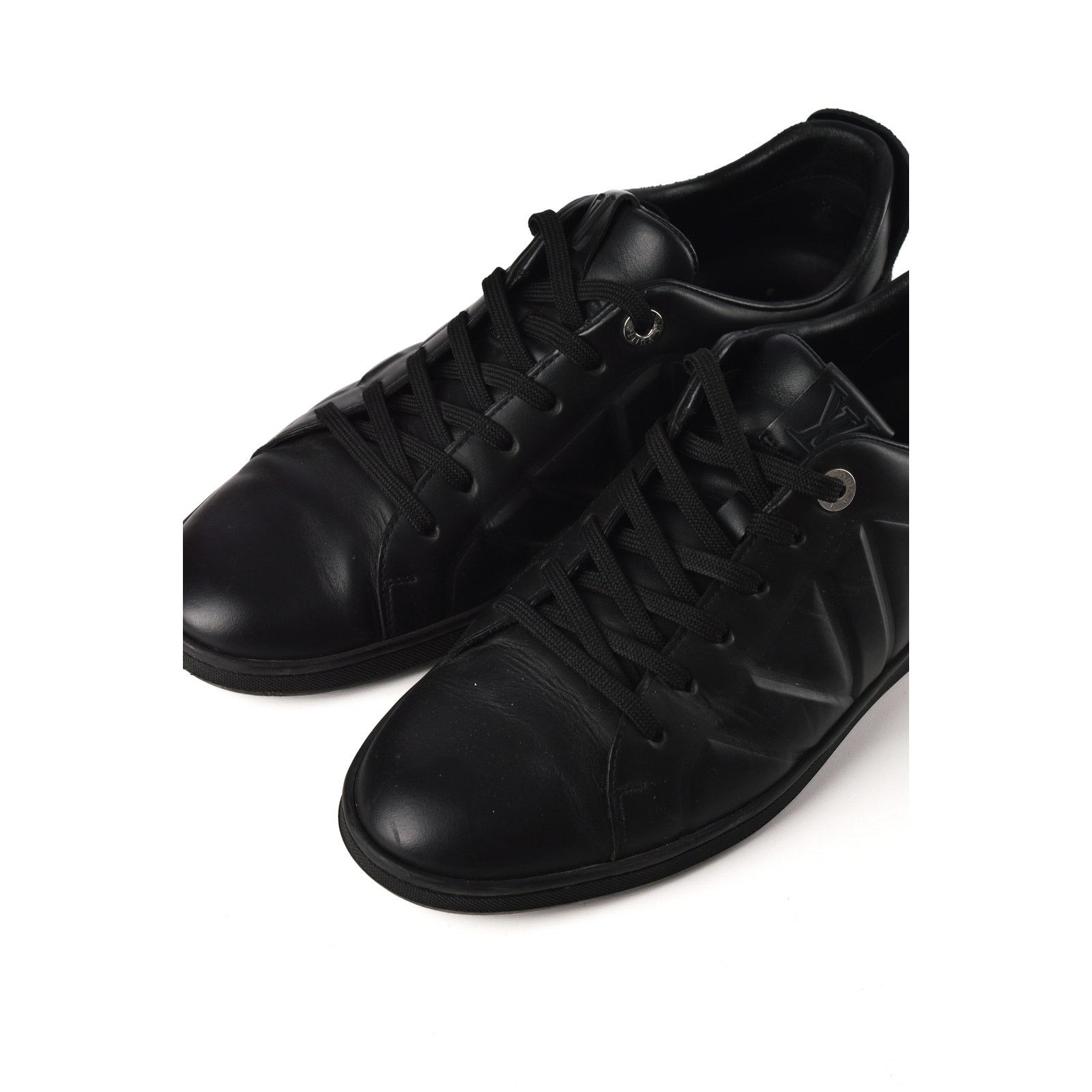 Louis Vuitton Louis Vuitton black leather sneakers Size US 5.5 / IT 35.5 - 7 Thumbnail