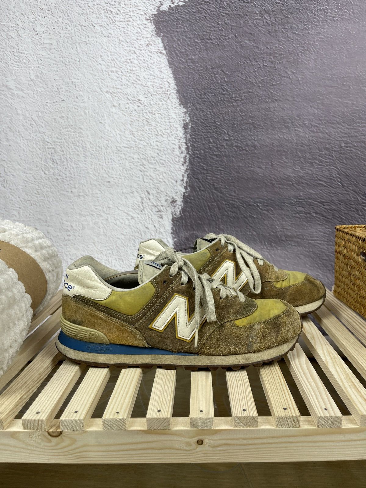 New Balance New balance vintage thrashed used worn distressed sneakers Size US 8.5 / EU 41-42 - 1 Thumbnail