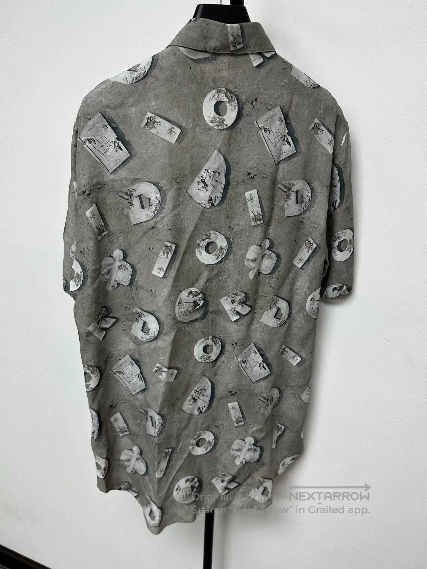 Dior dior short sleeve button-up shirt for men. Size US M / EU 48-50 / 2 - 2 Thumbnail