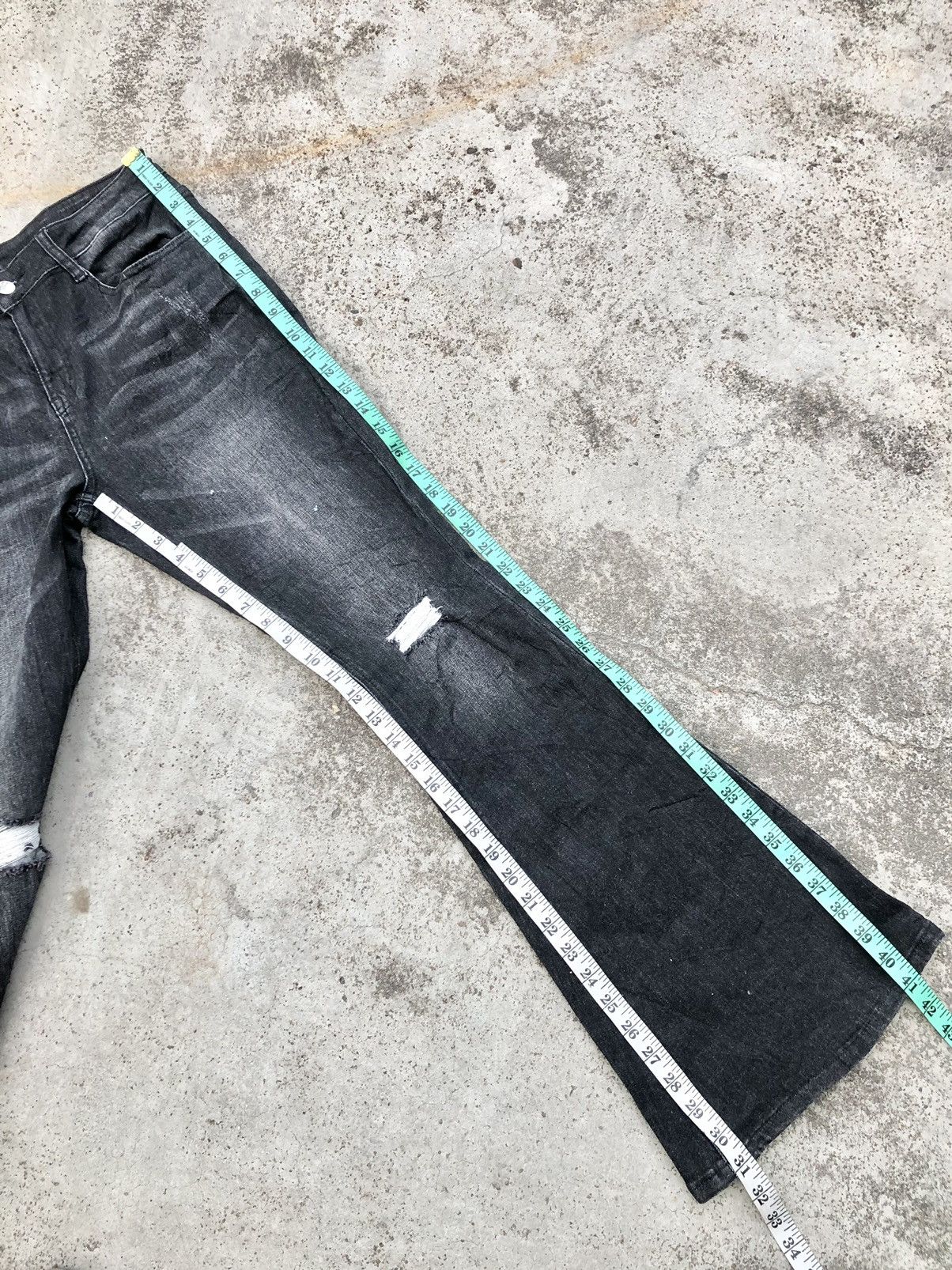 Vintage BELLBOTTOM FLARED STRECTHABLE DISTRESSED DENIM Size 30" / US 8 / IT 44 - 8 Thumbnail