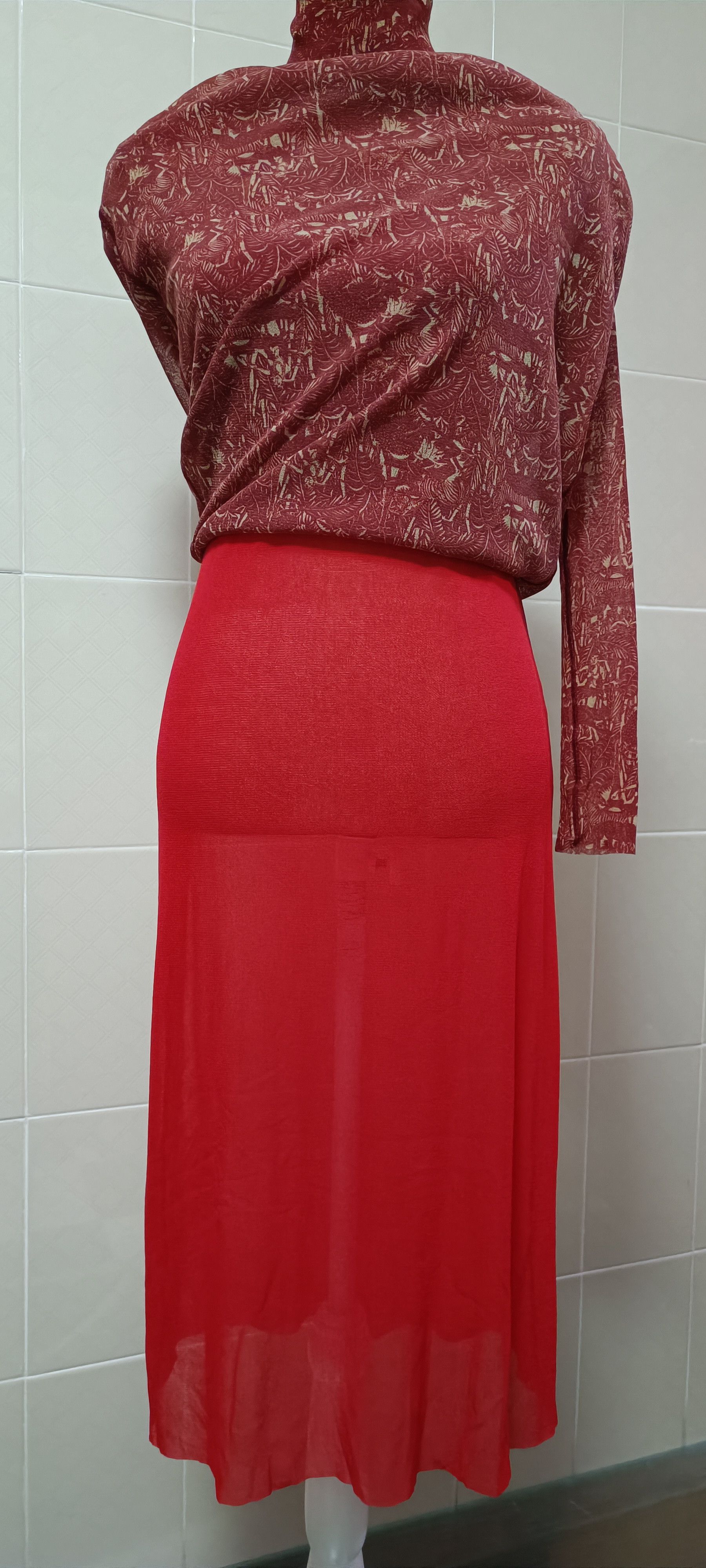 Jean Paul Gaultier Maroon maxi dress with figures in cream tones. Size M / US 6-8 / IT 42-44 - 6 Thumbnail