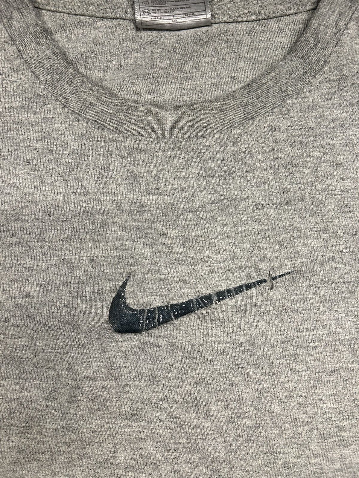 Nike × Vintage Crazy Vintage Y2K Essential Grey Nike Center Swoosh T-Shirt Size US L / EU 52-54 / 3 - 2 Thumbnail