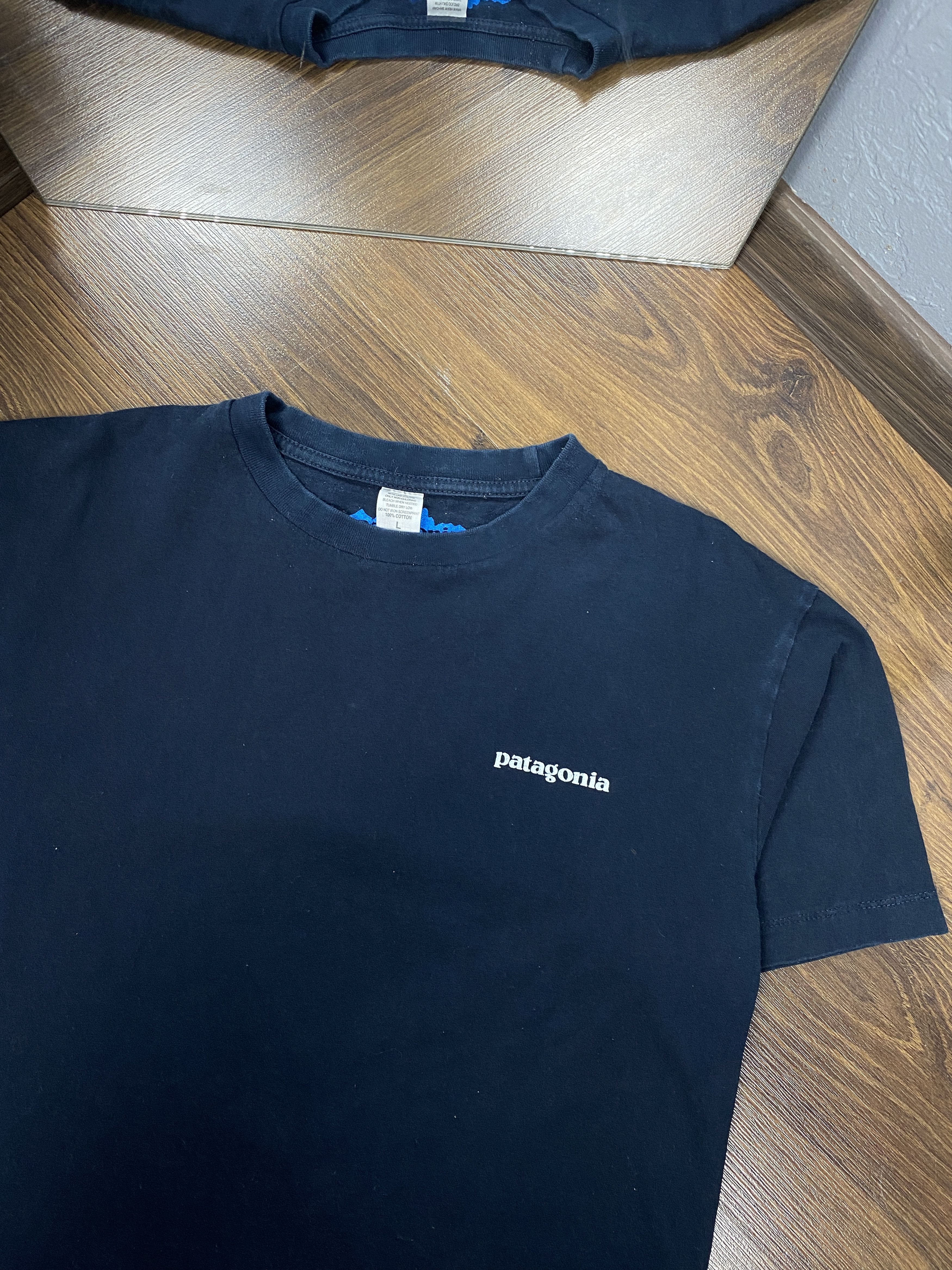 Patagonia Patagonia Vintage Mens Crew Neck T-Shirt Size US L / EU 52-54 / 3 - 5 Thumbnail
