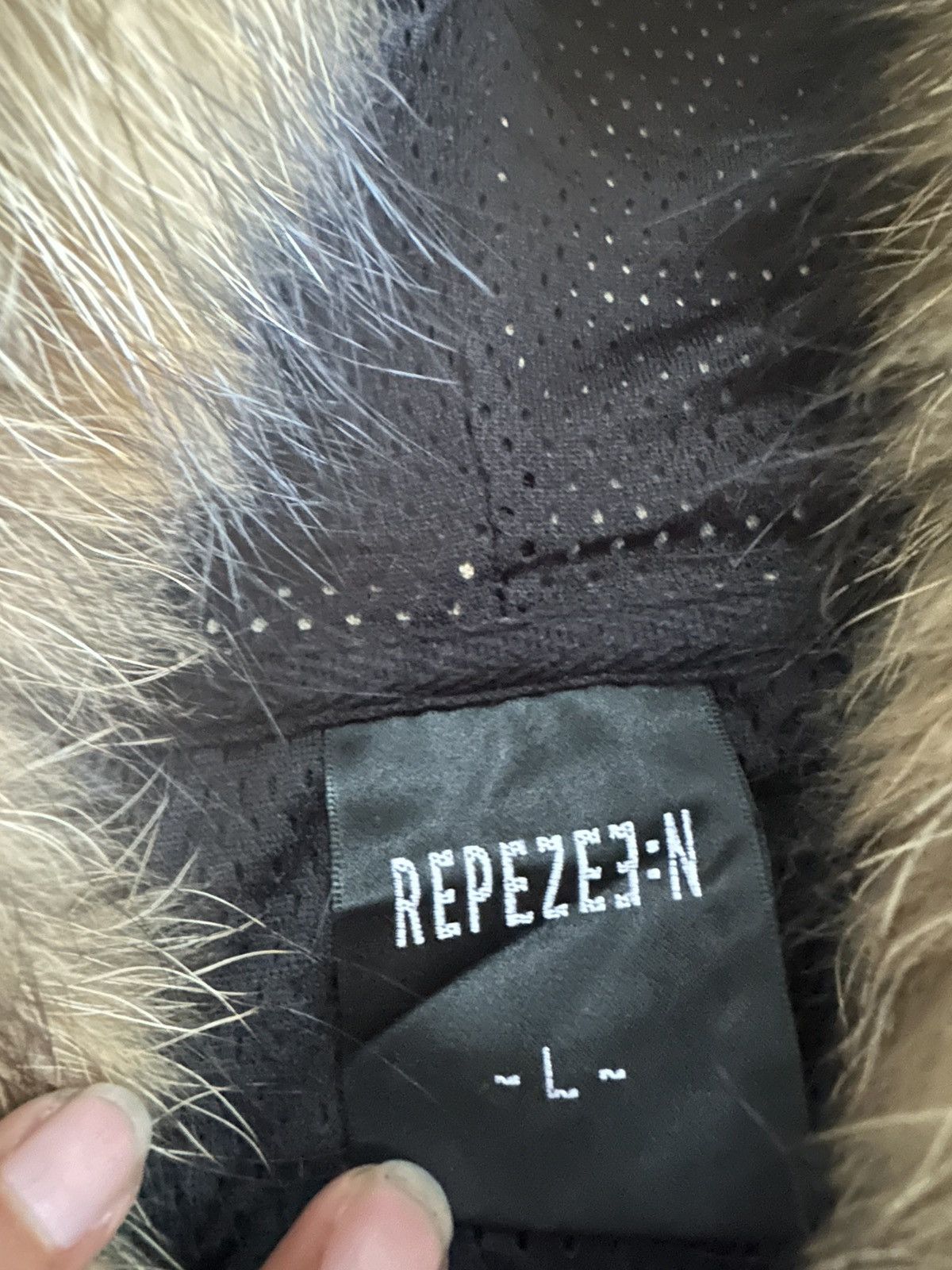 20471120 REPEZEN FUR HOODIE NICE DESIGN IFSIXWASNINE LGB STYLE Size US XL / EU 56 / 4 - 6 Thumbnail