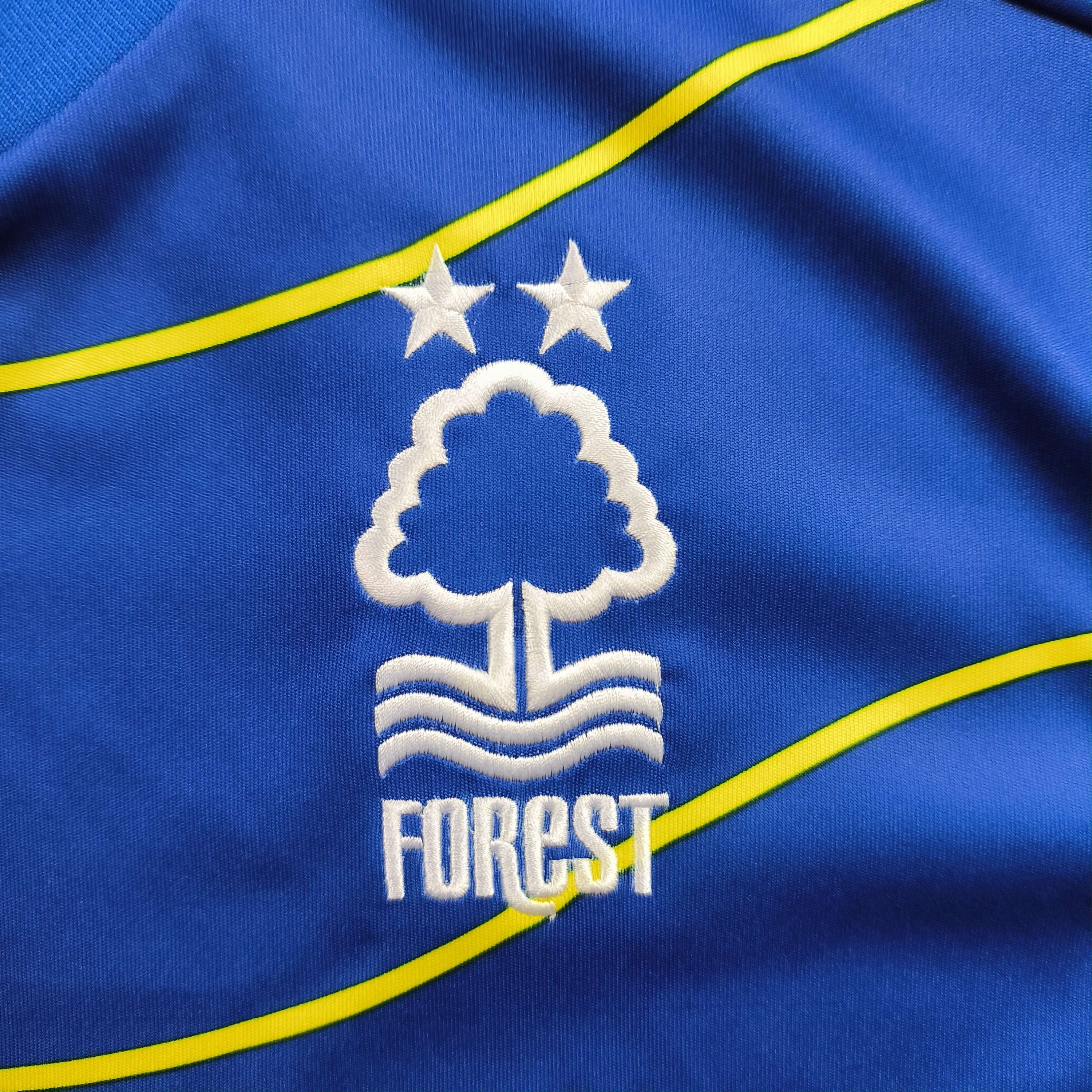 Macron Nottingham Forest 2020-21 Macron away football jersey size L Size US L / EU 52-54 / 3 - 4 Thumbnail