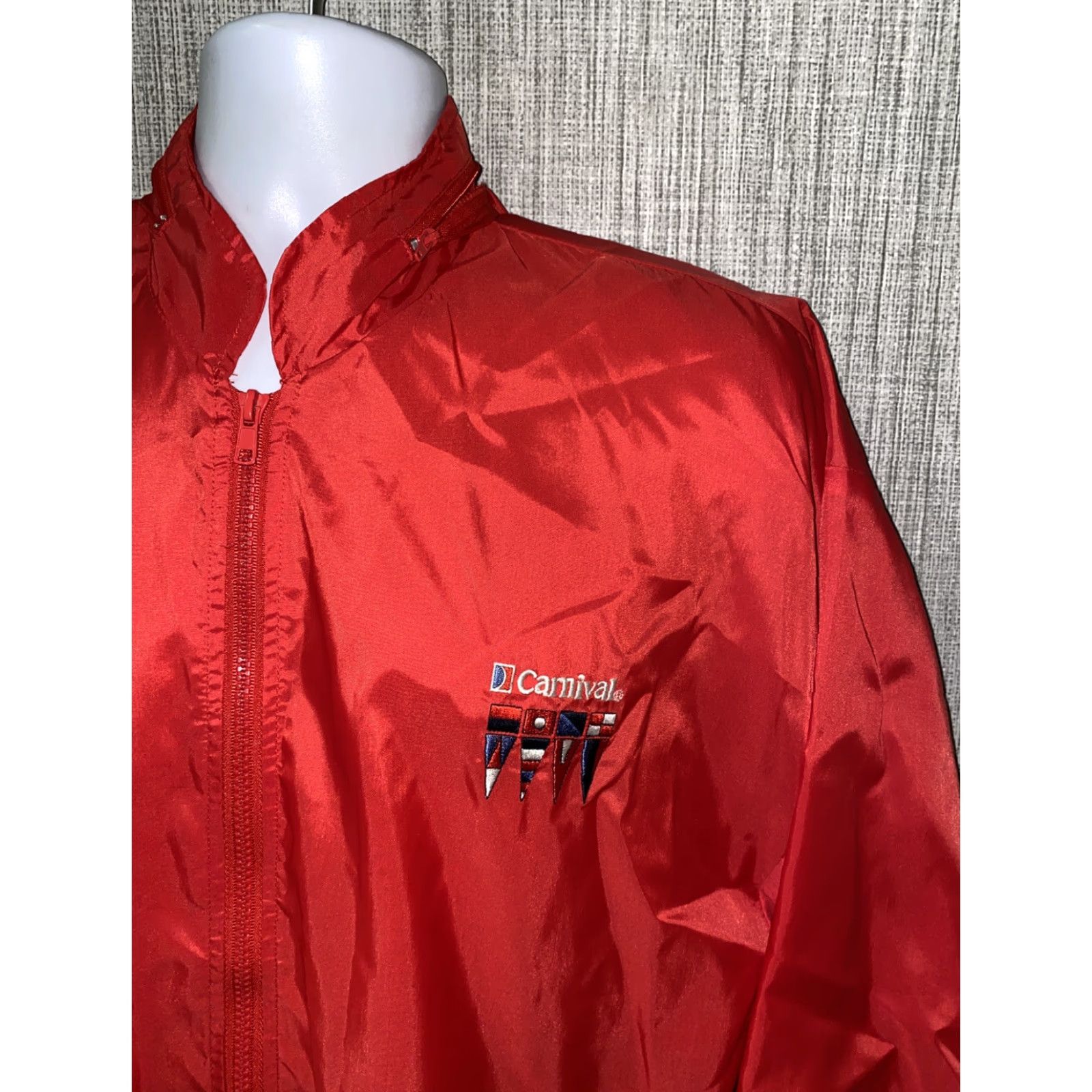 Vintage VINTAGE M & M Carnival Mens Red Nylon Full Zip Windbreaker Size M Mens Size US M / EU 48-50 / 2 - 2 Thumbnail