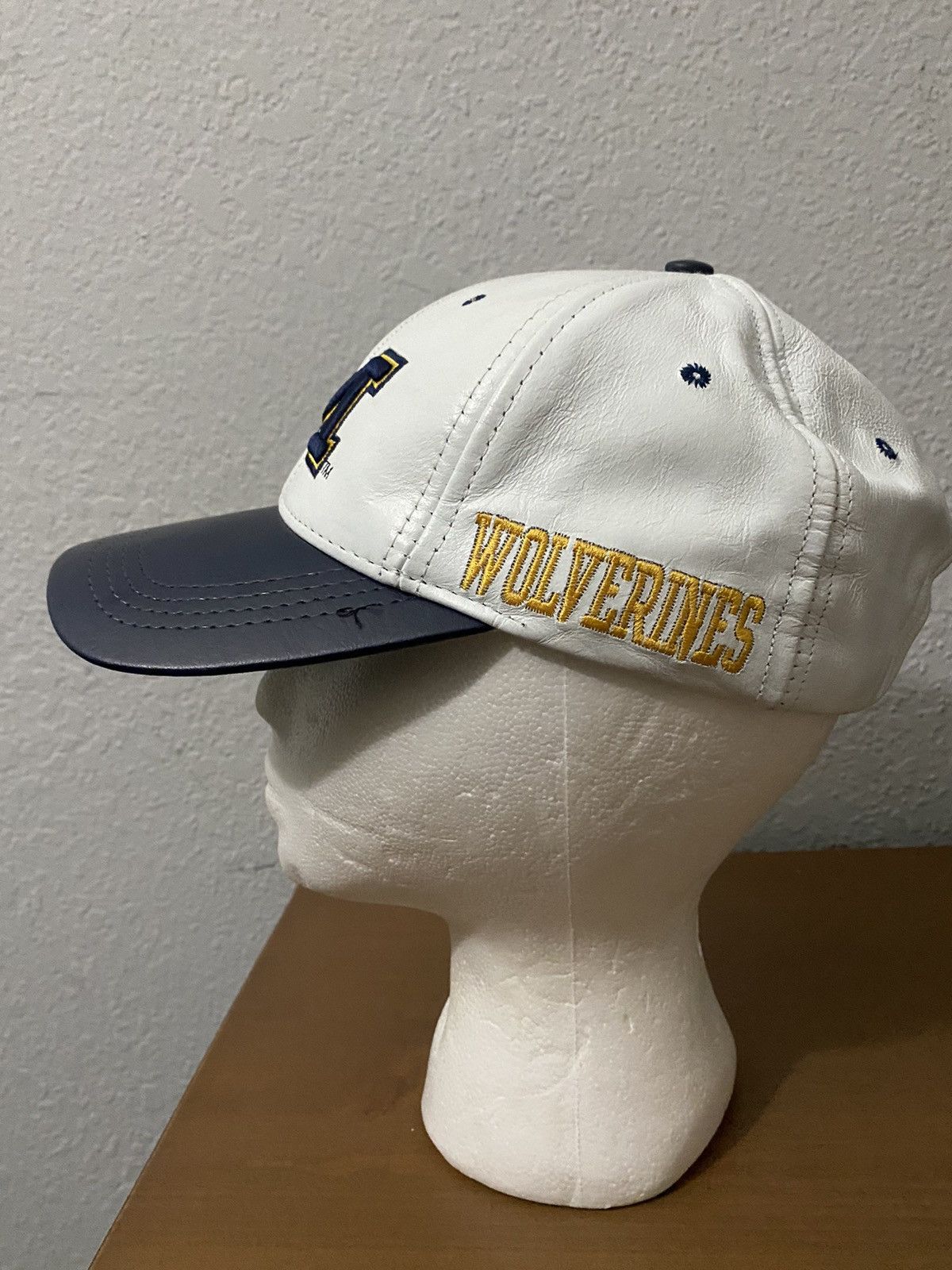 Vintage Vintage 90’s leather hat Michigan wolverines Size ONE SIZE - 2 Thumbnail