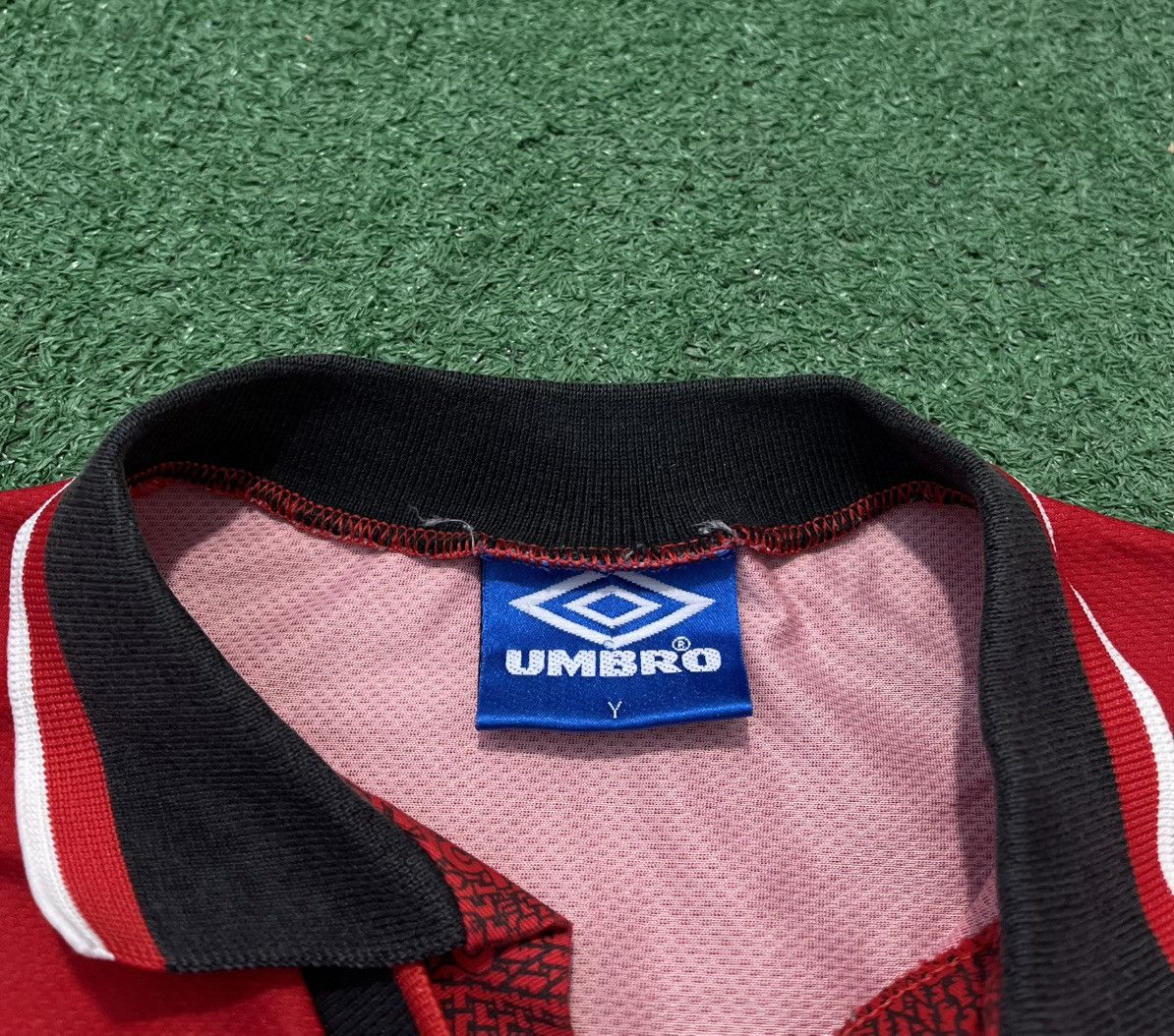 Umbro × Vintage Manchester United Soccer Jersey 94/96 Vintage Rare Size US XS / EU 42 / 0 - 4 Thumbnail