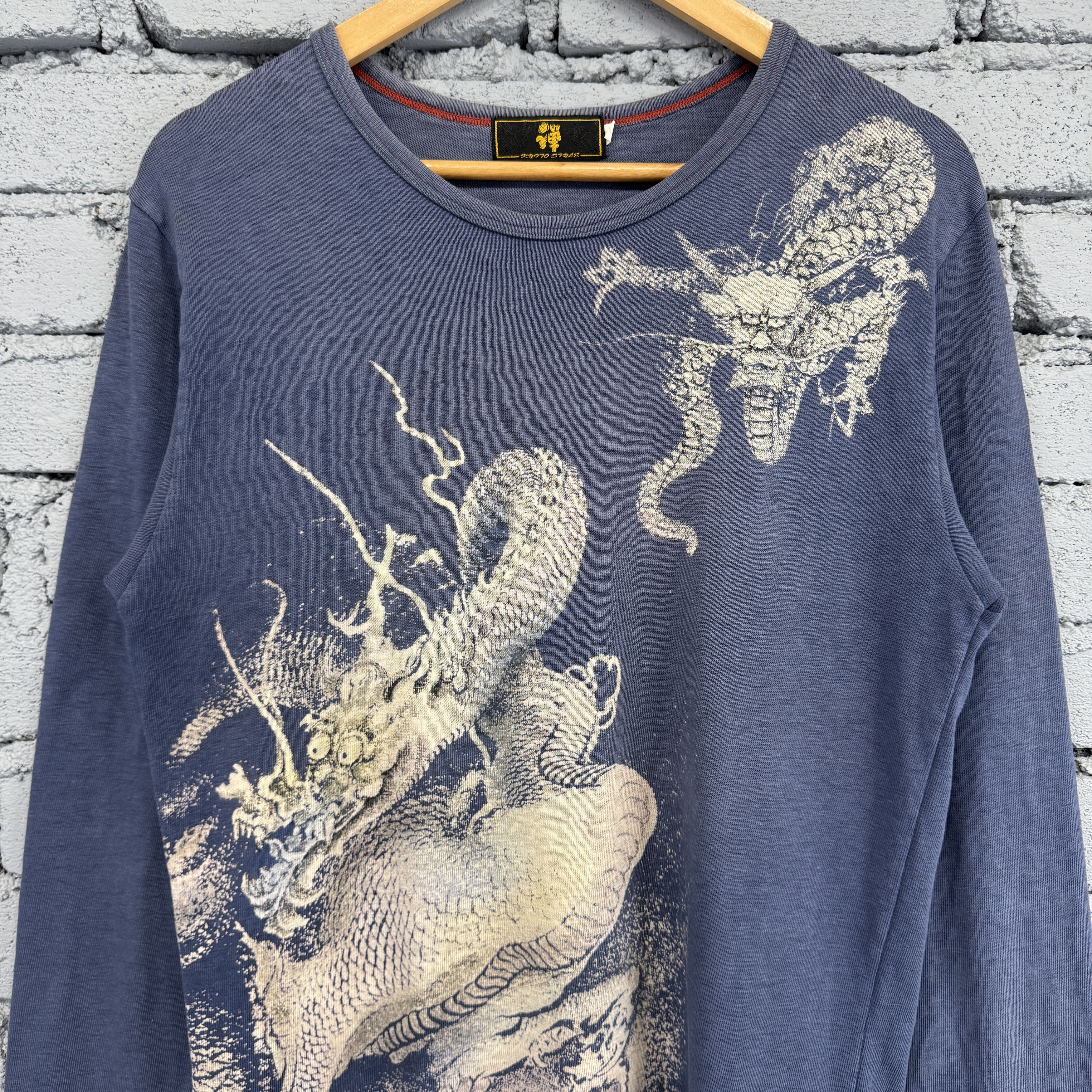 Japanese Brand Rare Vintage Sunfaded Japanese Sukajan Dragon Graphic Tshirt Size US L / EU 52-54 / 3 - 3 Thumbnail