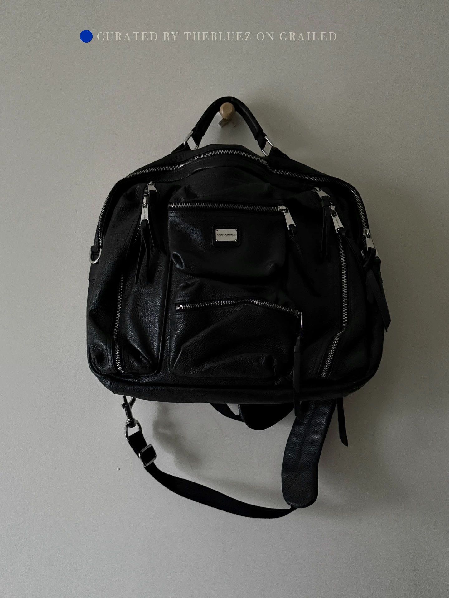 dolce and gabbana convertible backpack with leather handles & Logo Print Elevate your style with this luxurious bucket handbag and backpack Dolce & Gabbana Kids Leather