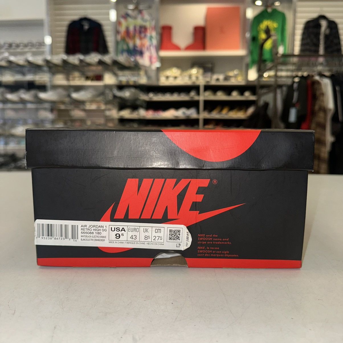 Jordan Brand Size 9.5 - Air Jordan 1 Retro High OG Electro Orange Size US 9.5 / EU 42-43 - 7 Thumbnail