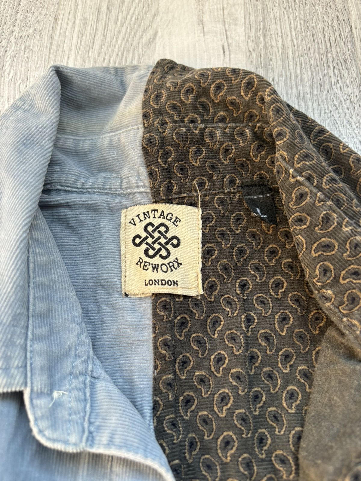 Vintage Vintage Rework London Corduroy Paisley Patch Button Up Shirt Size US L / EU 52-54 / 3 - 3 Thumbnail