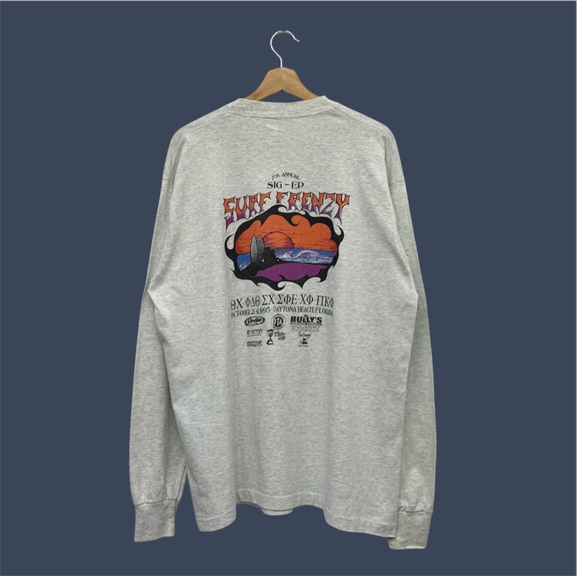 Daytona × Fruit Of The Loom × Vintage Vintage 1995 Surf Frenzy Surfing Long Sleeve Tshirt Size US L / EU 52-54 / 3 - 1 Thumbnail