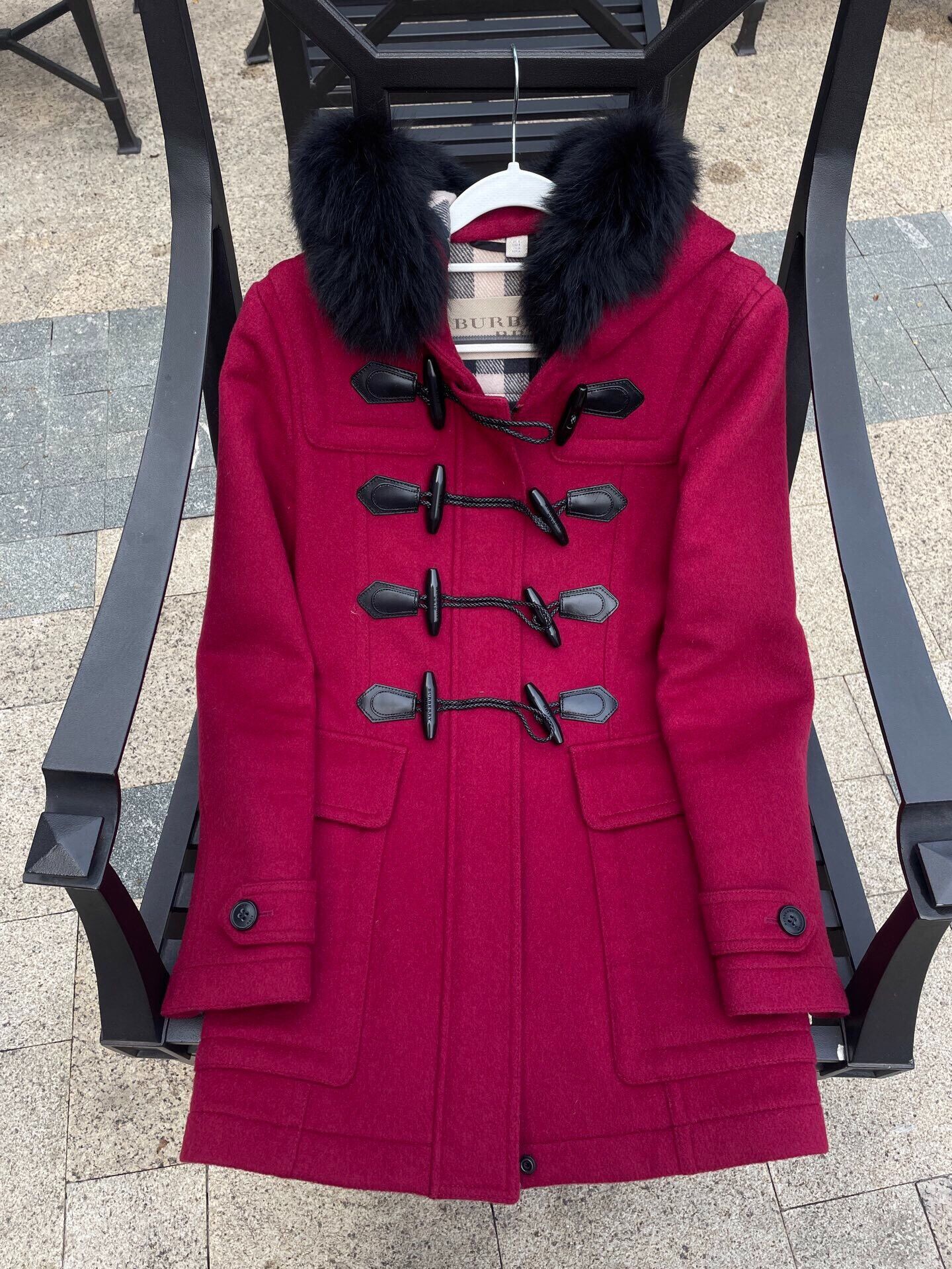 Burberry Burberry Toggle Coat in Excellent Condition Size XS / US 0-2 / IT 36-38 - 1 Thumbnail
