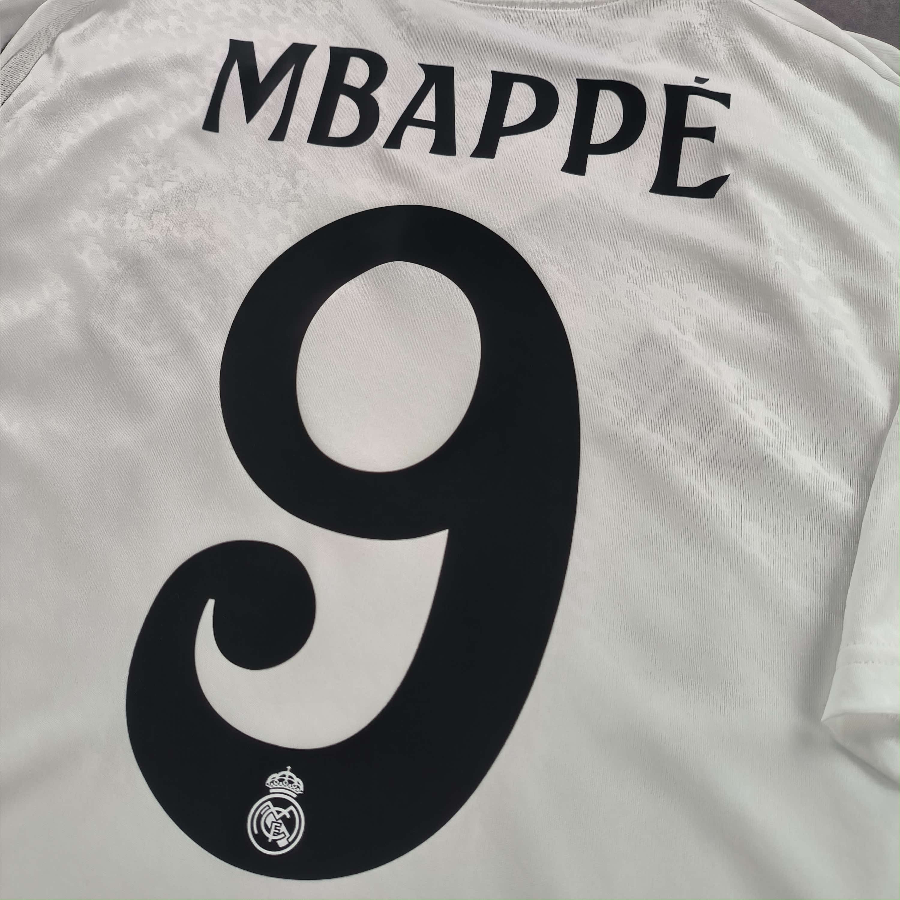 Adidas NEW Real Madrid 2024-25 home UCL Mbappe football jersey sz M Size US M / EU 48-50 / 2 - 10 Thumbnail