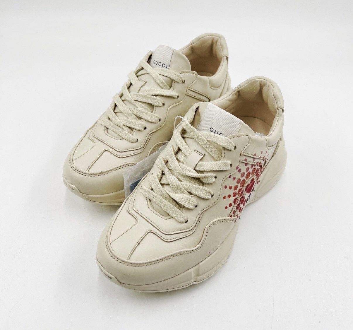 Gucci GUCCI Ivory Rhyton Low-Top Dad Sneakers K12 Size US 4 / IT 34 - 1 Thumbnail