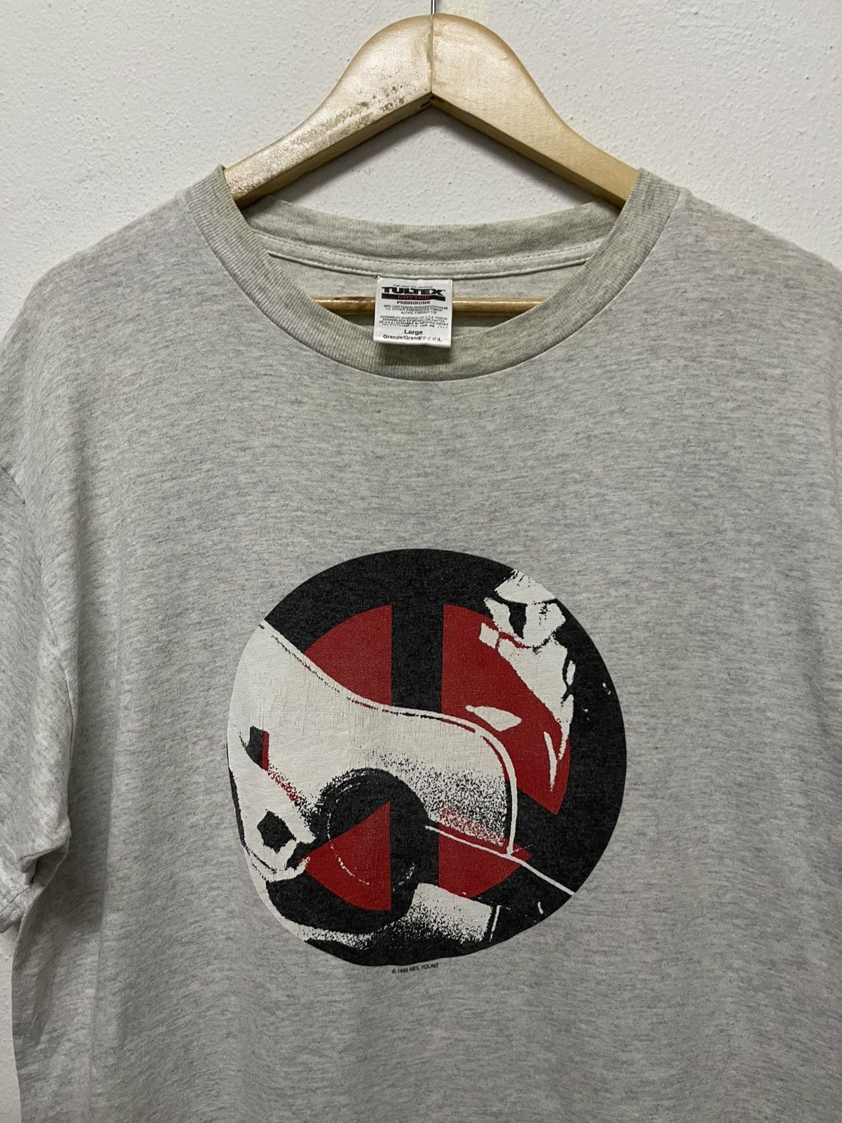 Band Tees VINTAGE 1999 NEIL YOUNG “AN EVENING WITH NEIL YOUNG SOLO” Size US L / EU 52-54 / 3 - 5 Thumbnail