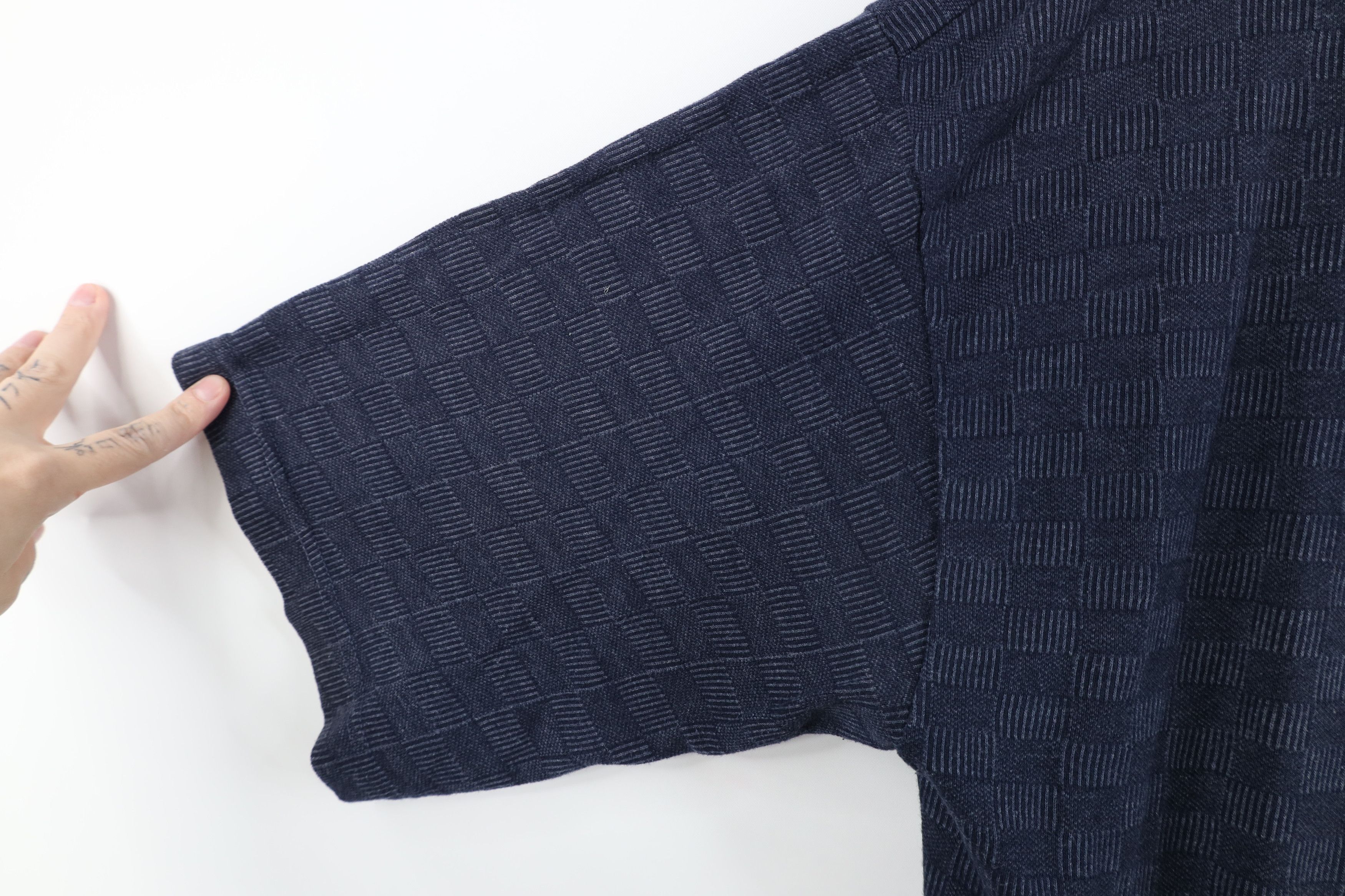 Vintage Vintage 90s Streetwear Knit Pocket T-Shirt Navy Blue Size US XL / EU 56 / 4 - 10 Thumbnail