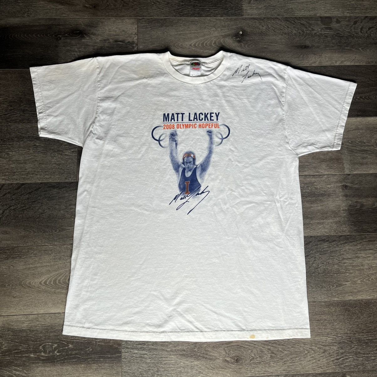 Vintage Vintage 2000s Matt Lackey Illinois Wrestling Signed Logo Tee Size US XL / EU 56 / 4 - 1 Thumbnail