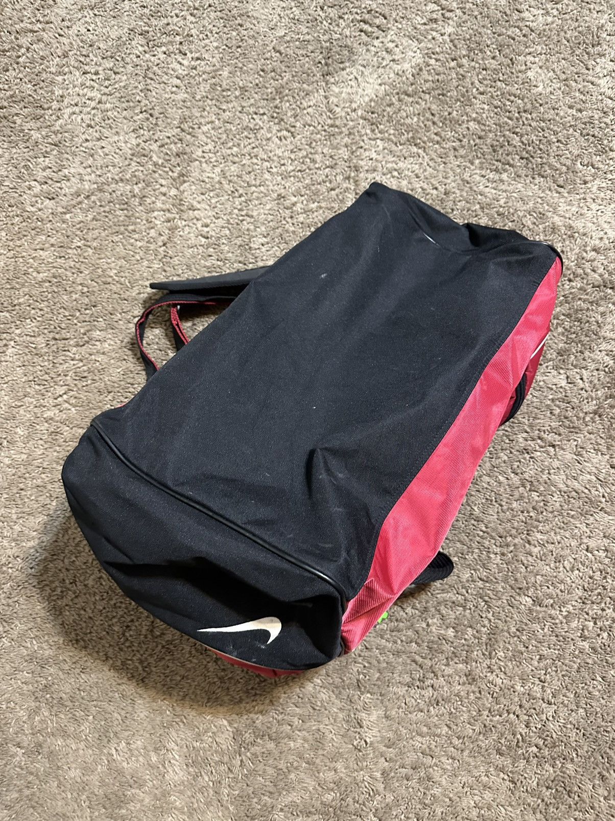 Nike Vintage Nike sportswear “triple black & red” duffel bag 00s Size ONE SIZE - 4 Thumbnail