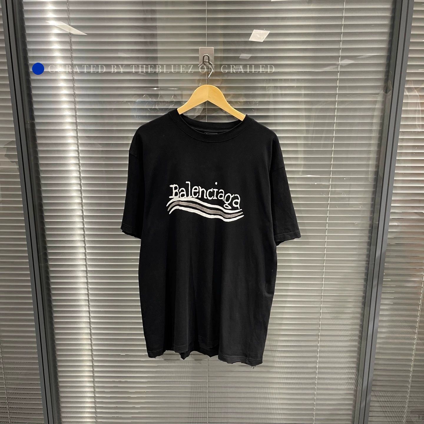 Balenciaga Distressed Black Graffiti Tee Size US S / EU 44-46 / 1 - 1 Thumbnail
