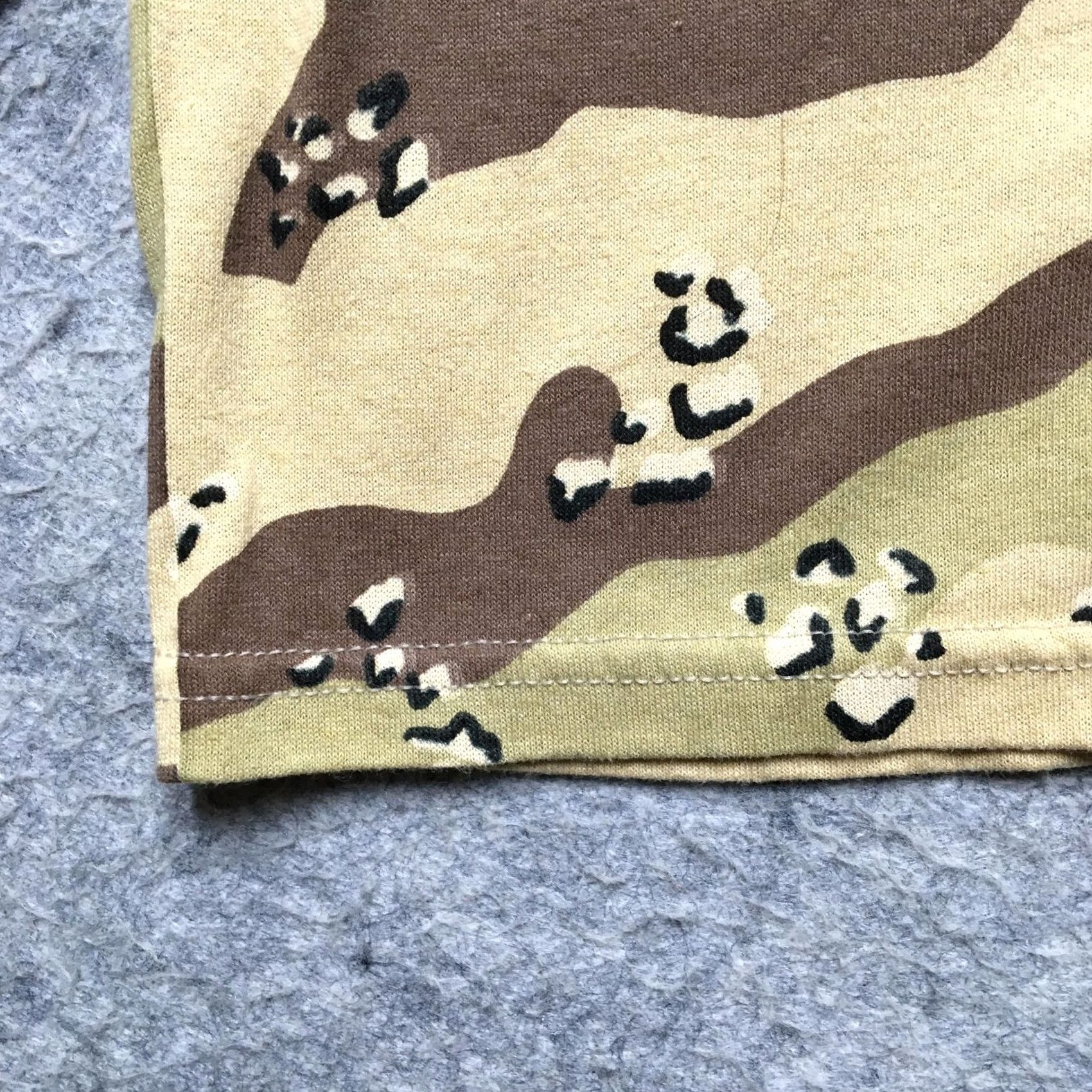 Vintage VINTAGE Tee Swing Shirt Camouflage Desert Chocolate Chip Military USA 90s Shirt Mens Small Beige Camouflage 90s Mens Small Size US S / EU 44-46 / 1 - 2 Thumbnail