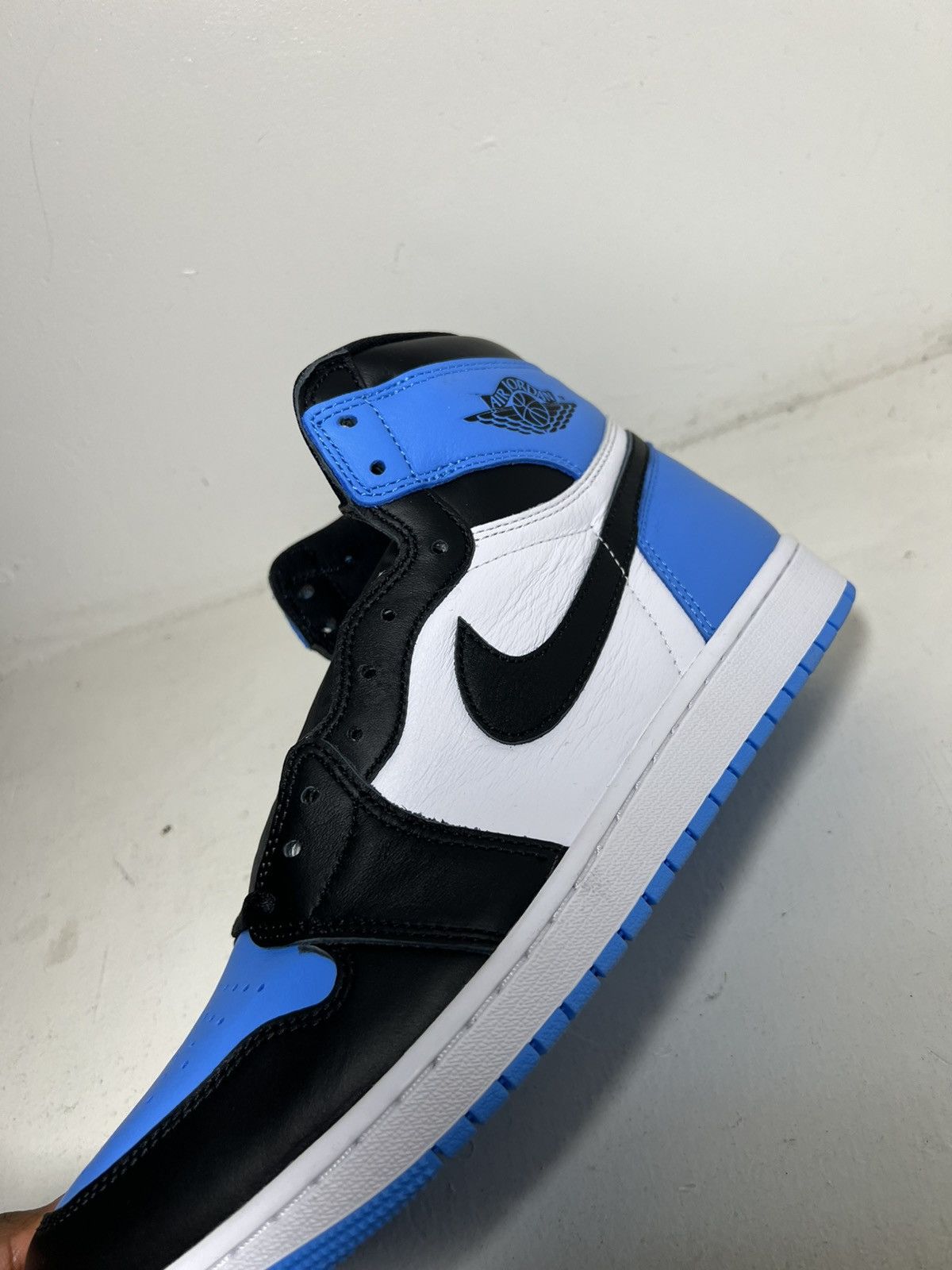 Nike Nike Air Jordan 1 Retro High OG University Blue/Black/White Size US 11.5 / EU 44-45 - 8 Thumbnail