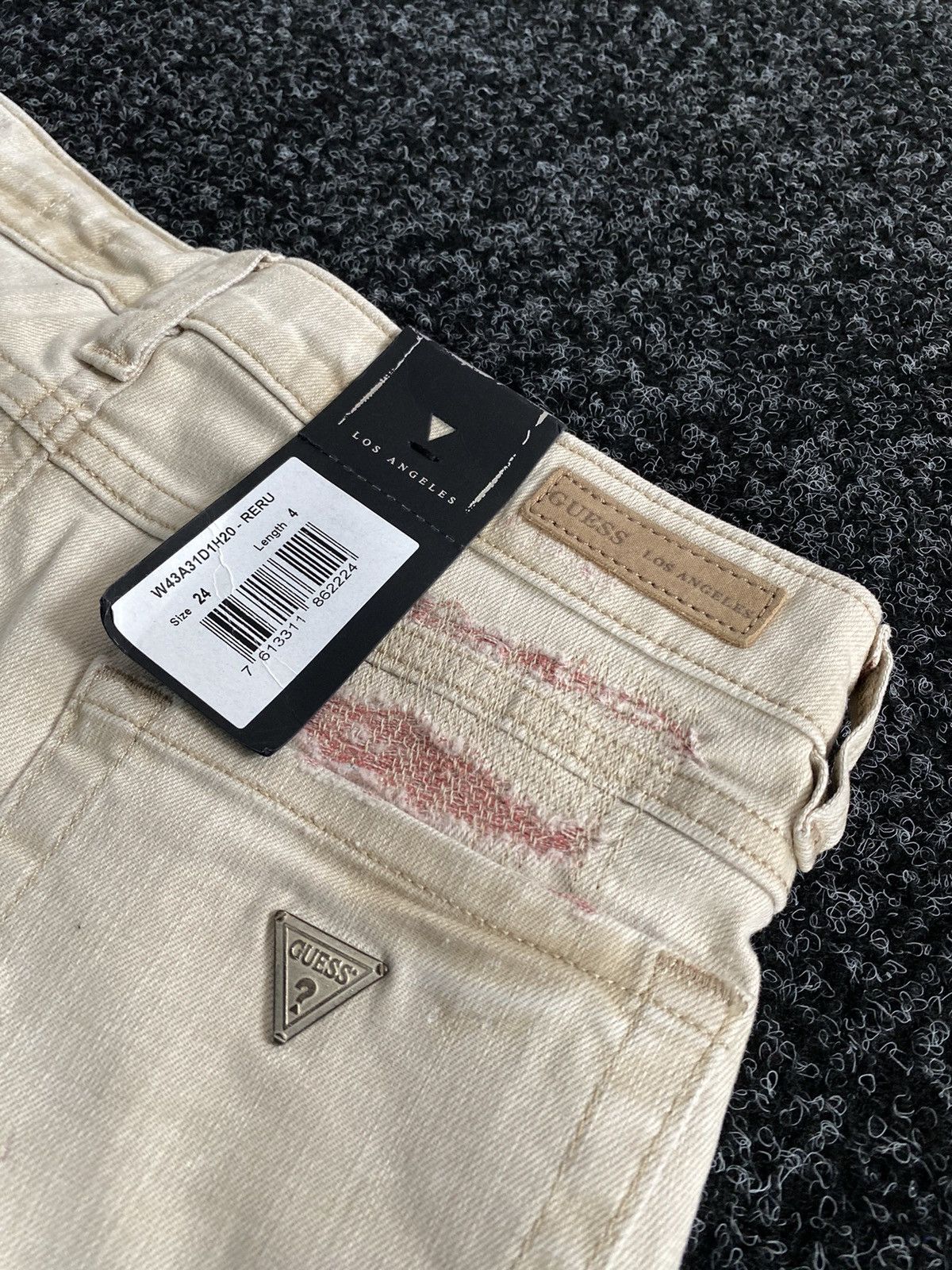 Guess NEW Guess Distressed Beige Jeans Women’s Size 24 Size 24" / US 00 / IT 34 - 10 Thumbnail